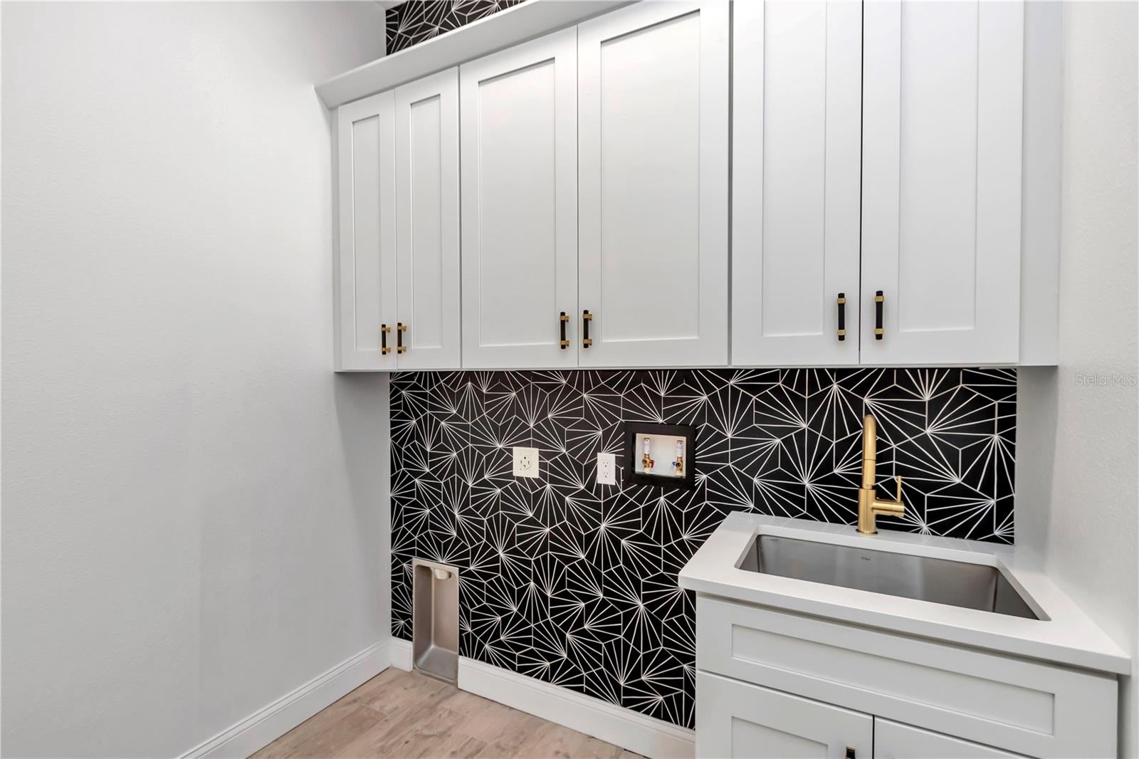 BEVERLY HILLS, Florida, 34465, United States, 3 Bedrooms Bedrooms, ,2 BathroomsBathrooms,Residential,For Sale,1865390