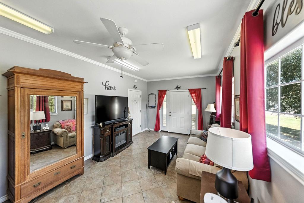 Kerrville, Texas, 78028, United States, 4 Bedrooms Bedrooms, ,4 BathroomsBathrooms,Residential,For Sale,1710846