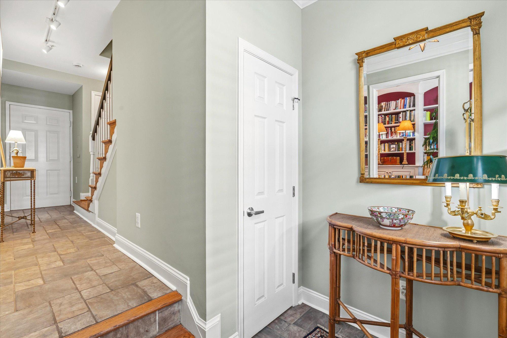  610 Tivoli Passage Way, Alexandria, VA, 22314 - 物件實景