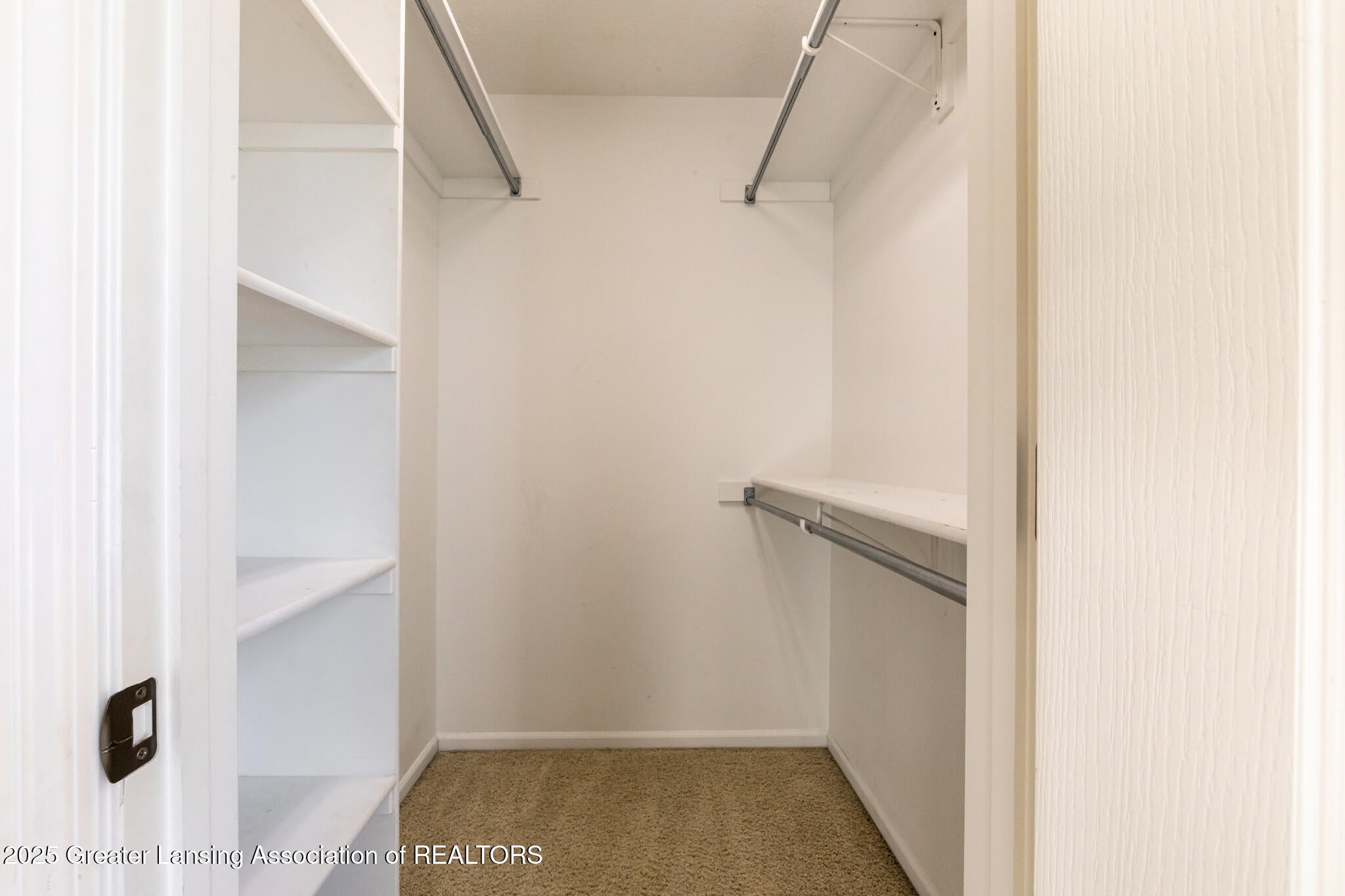 East Lansing, Michigan, 48823, United States, 5 Bedrooms Bedrooms, ,3 BathroomsBathrooms,Residential,For Sale,1991518