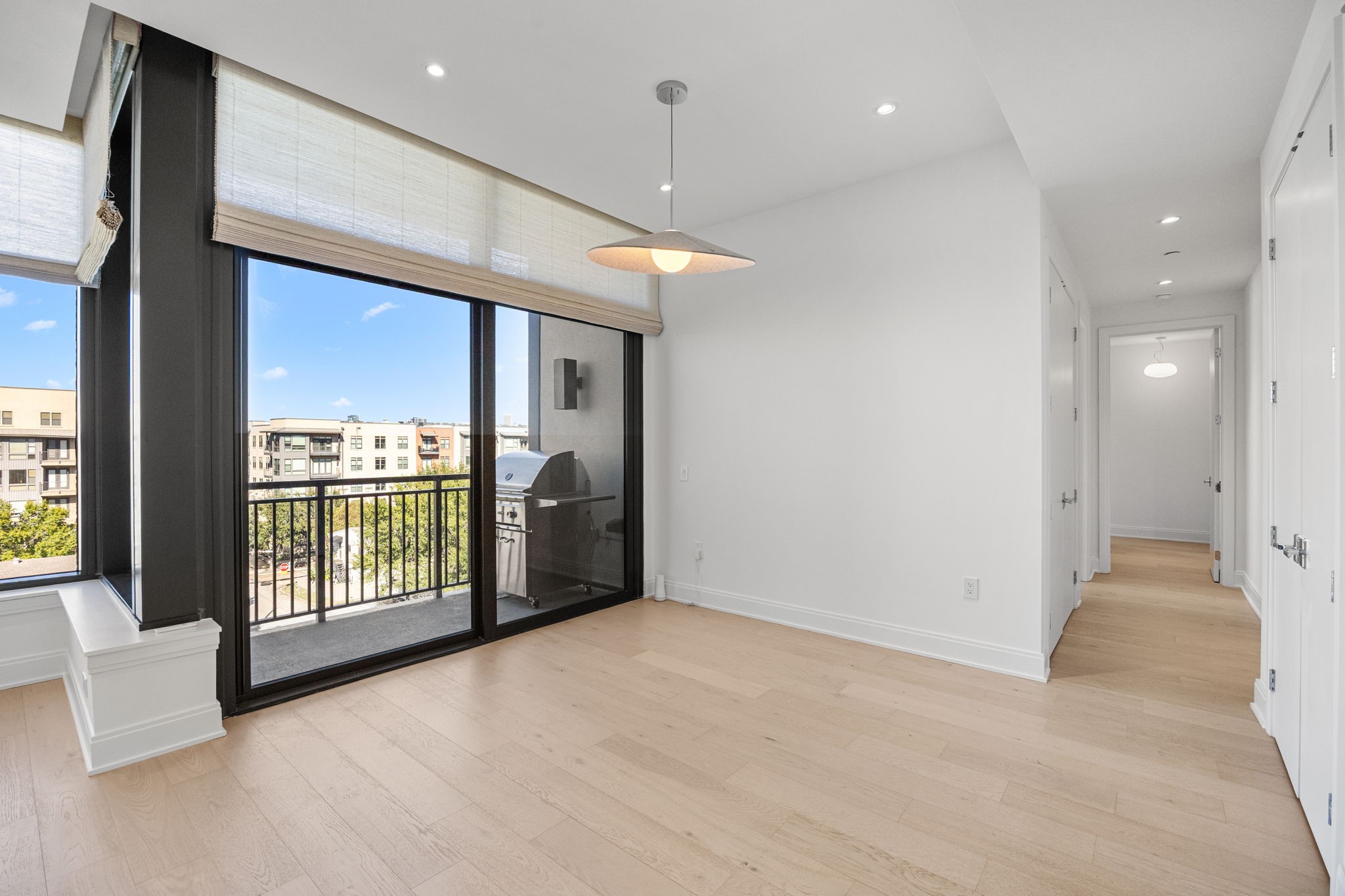  2323 W Main Street #506 - 物件實景