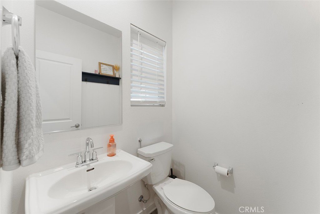 Fontana, California, 92336, United States, 3 Bedrooms Bedrooms, ,3 BathroomsBathrooms,Residential,For Sale,1928746