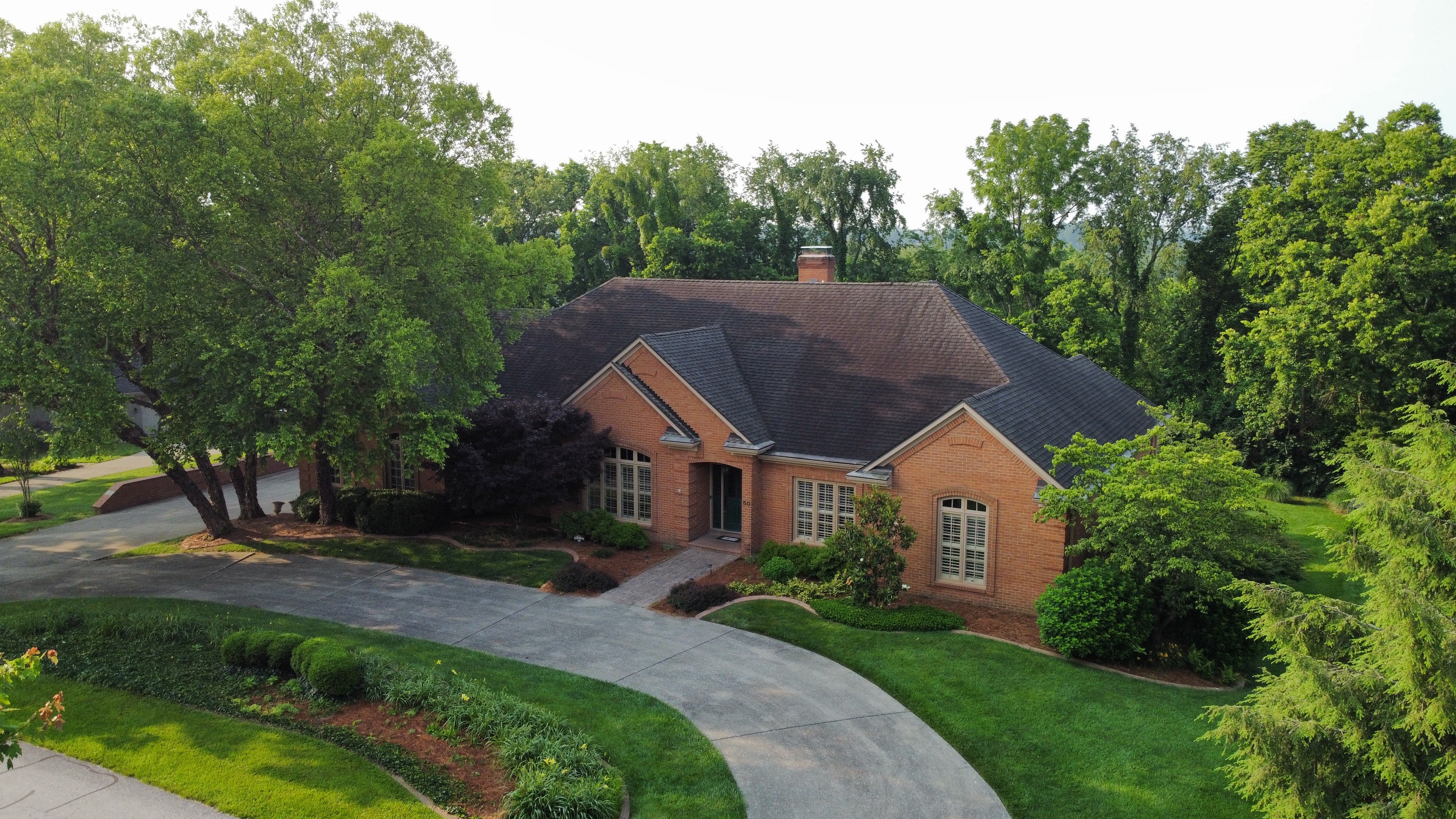 Frankfort, Kentucky, 40601, United States, 5 Bedrooms Bedrooms, ,4 BathroomsBathrooms,Residential,For Sale,1983551