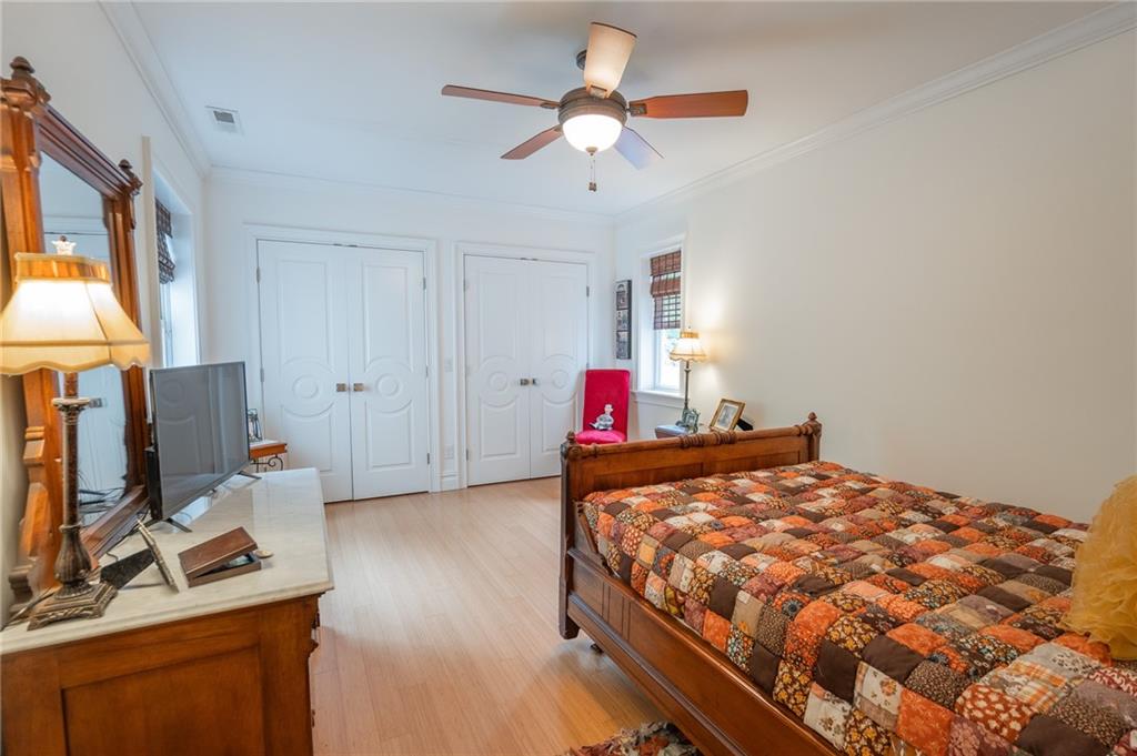 Cranston, Rhode Island, 02921, United States, 3 Bedrooms Bedrooms, ,3 BathroomsBathrooms,Residential,For Sale,1978499