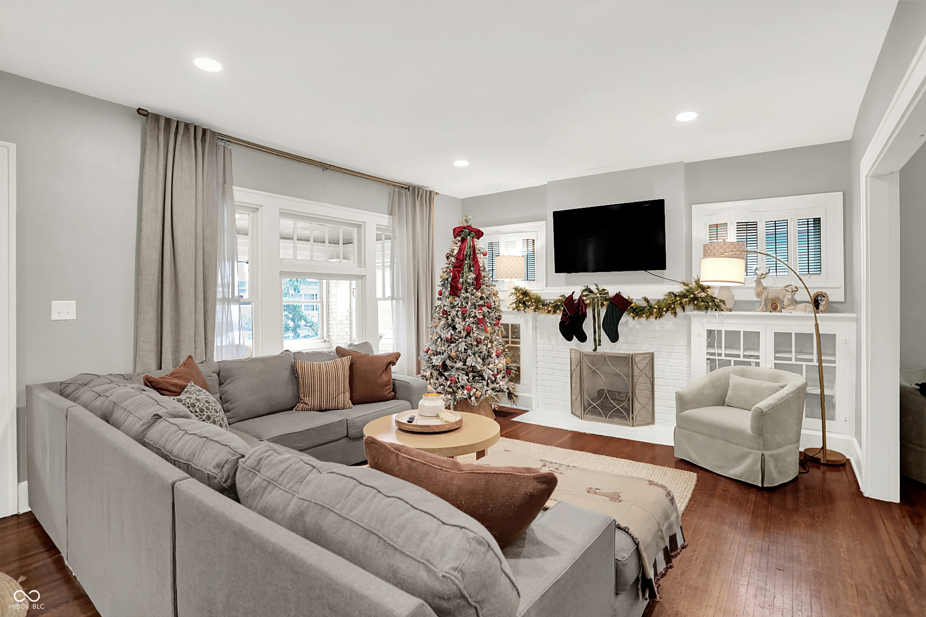 Indianapolis, Indiana, 46205, United States, 3 Bedrooms Bedrooms, ,2 BathroomsBathrooms,Residential,For Sale,2005360