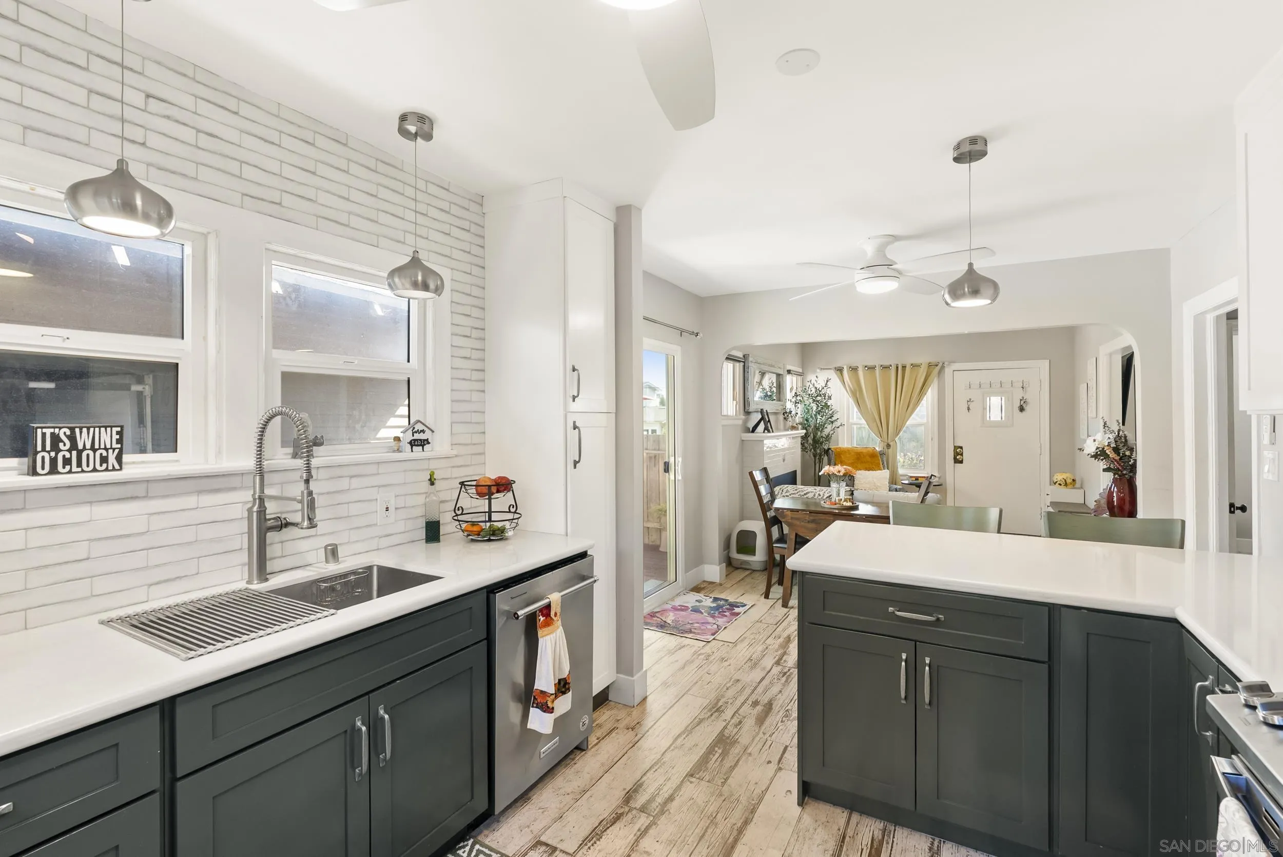 San Diego, California, 92104, United States, 1 Bedroom Bedrooms, ,1 BathroomBathrooms,Residential,For Sale,1989674