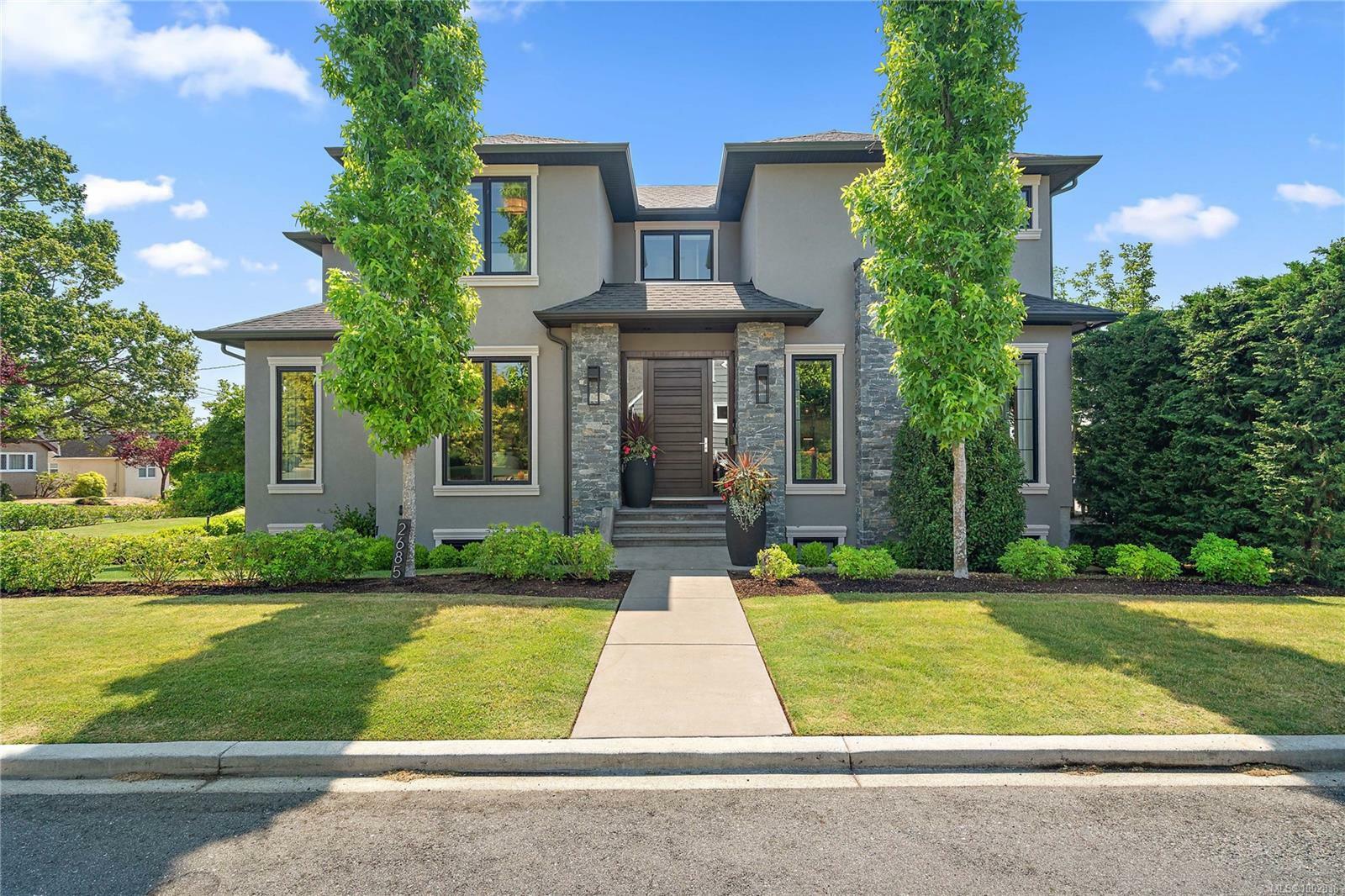 OAK BAY, British Columbia, V8R 3L8, CA, 6 Bedrooms Bedrooms, ,Residential,For Sale,1875057