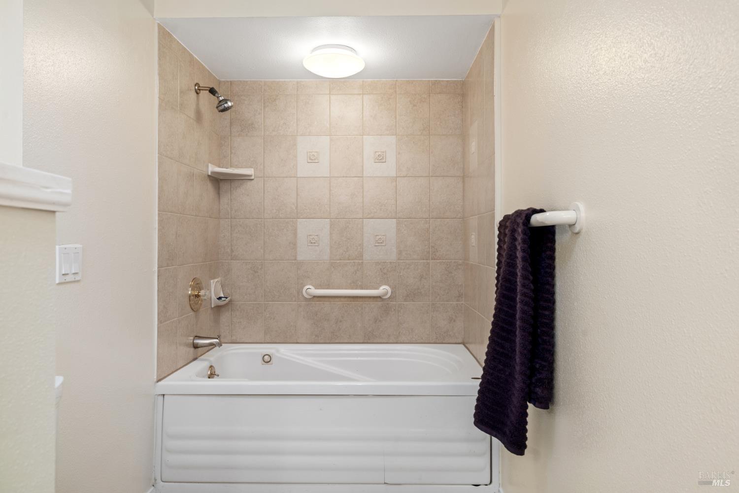 Santa Rosa, California, 95409, United States, 3 Bedrooms Bedrooms, ,2 BathroomsBathrooms,Residential,For Sale,2005297