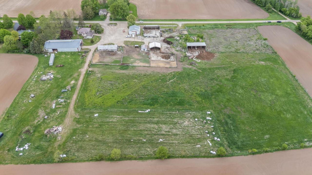 HORTONVILLE, Wisconsin, 54944, United States, 3 Bedrooms Bedrooms, ,2 BathroomsBathrooms,Residential,For Sale,1827520