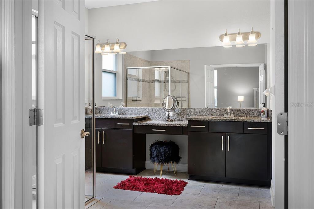 Lakeland, Florida, 33810, United States, 4 Bedrooms Bedrooms, ,3 BathroomsBathrooms,Residential,For Sale,1950901