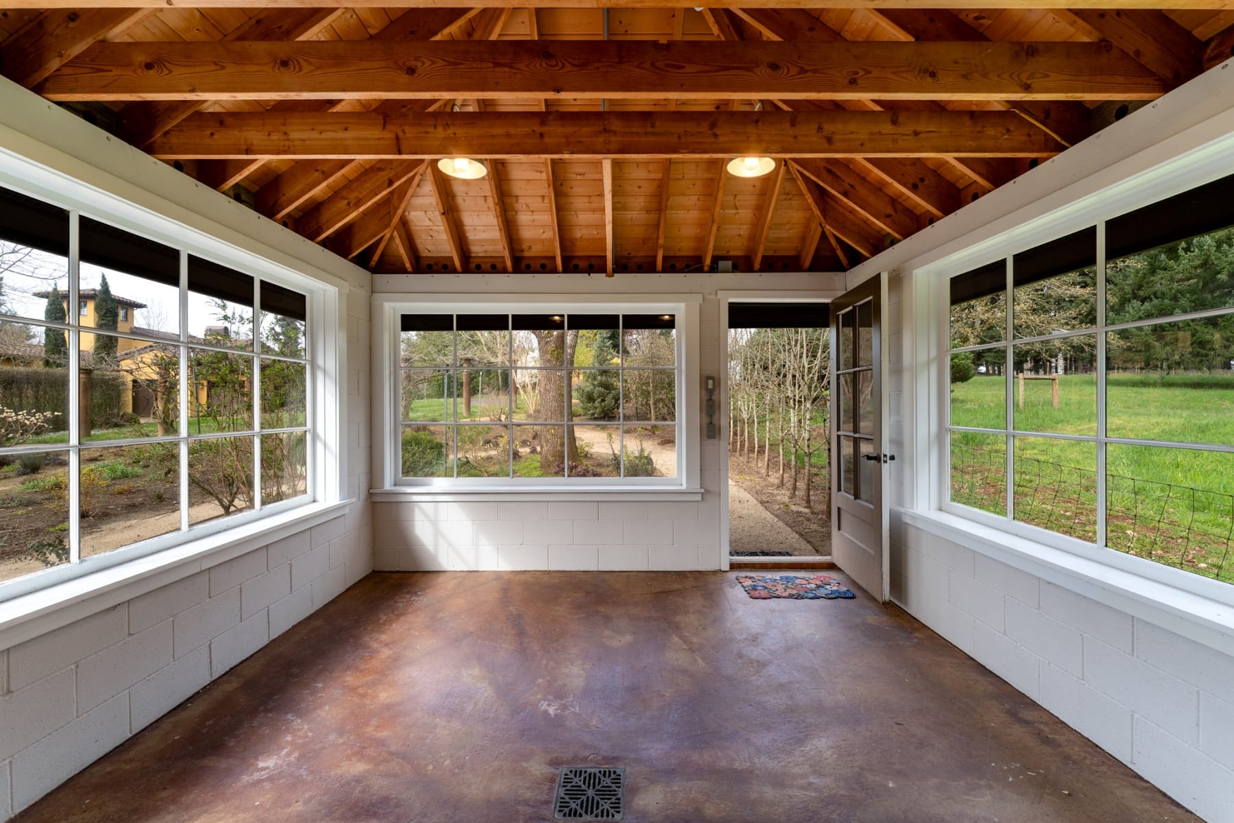  17001 NE FAIRVIEW DR Dundee, OR 97115 - 物件實景