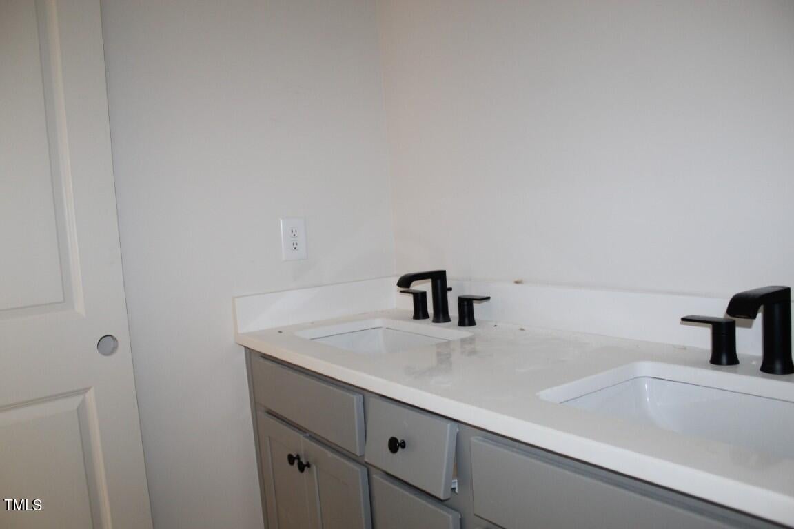 Spring Hope, North Carolina, 27882, United States, 3 Bedrooms Bedrooms, ,2 BathroomsBathrooms,Residential,For Sale,1786278