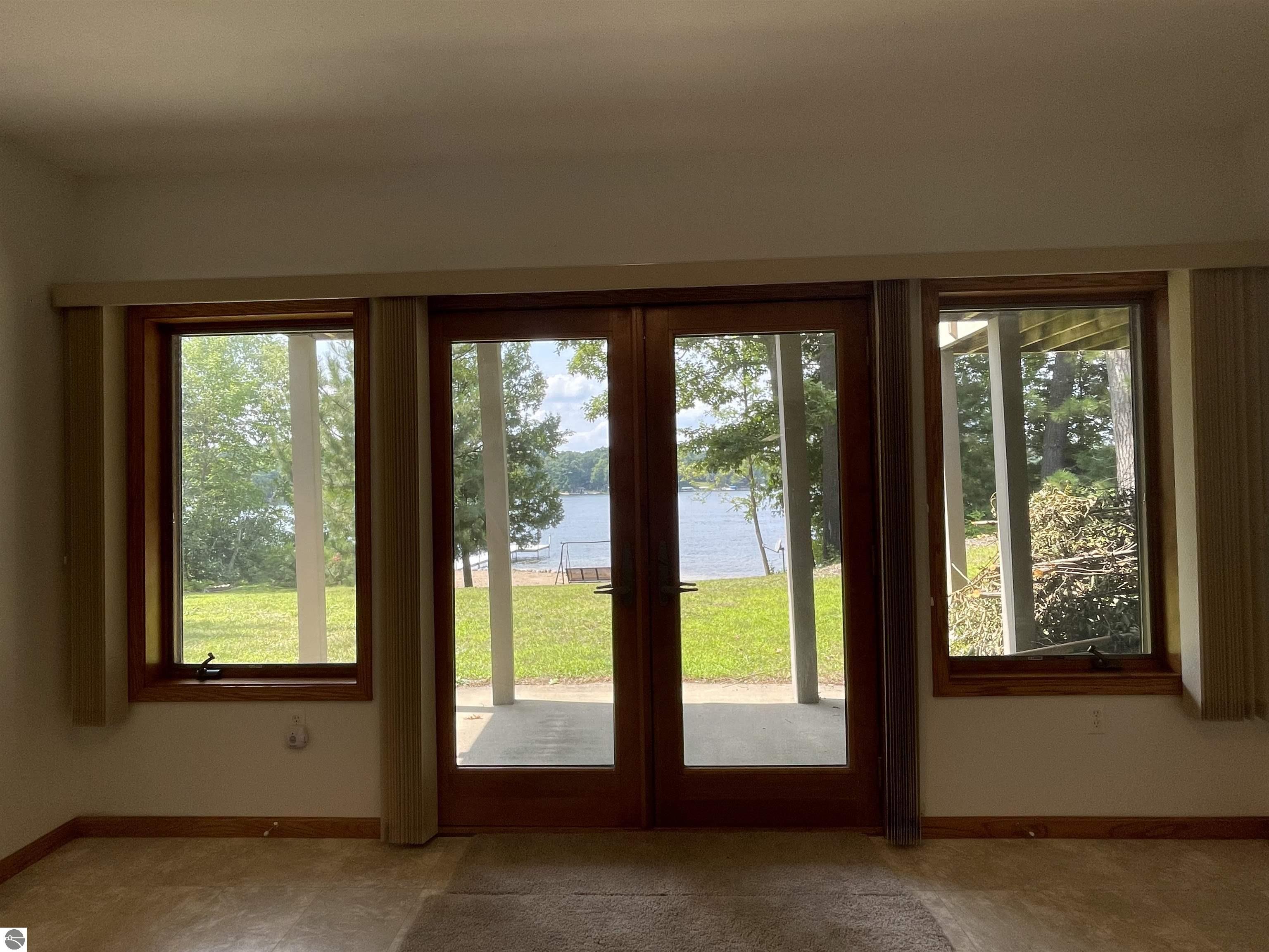Harrison, Michigan, 48625, United States, 5 Bedrooms Bedrooms, ,4 BathroomsBathrooms,Residential,For Sale,1916275