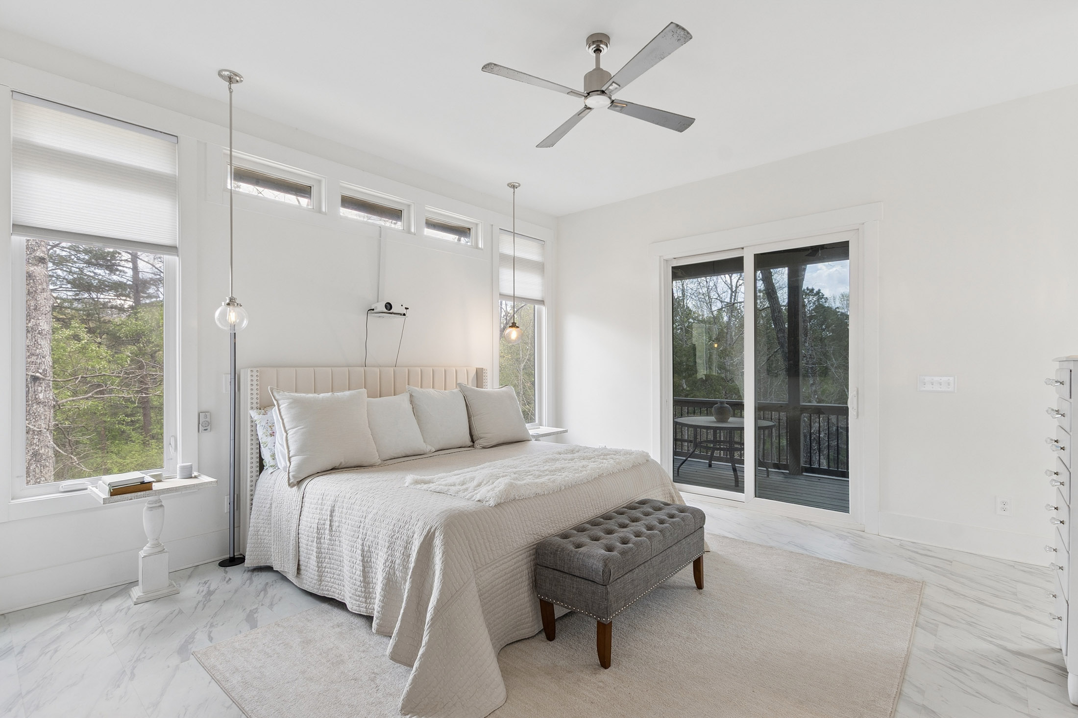  Extraordinary Custom-Built 2019 Barndominium-Inspired Residence - 物件實景