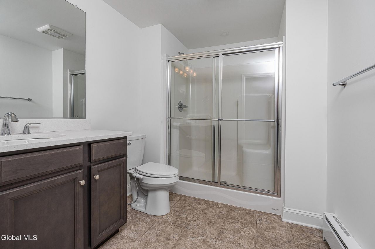 Halfmoon, New York, 12065, United States, 4 Bedrooms Bedrooms, ,3 BathroomsBathrooms,Residential,For Sale,1987891