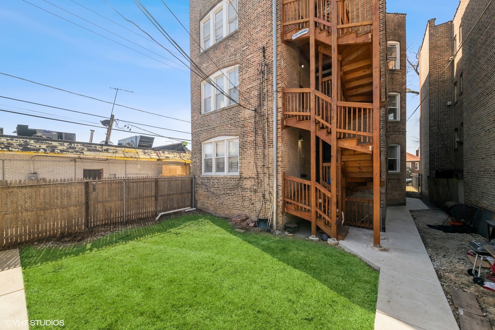 Chicago, Illinois, 60649, United States, 10 Bedrooms Bedrooms, ,Residential,For Sale,1926299