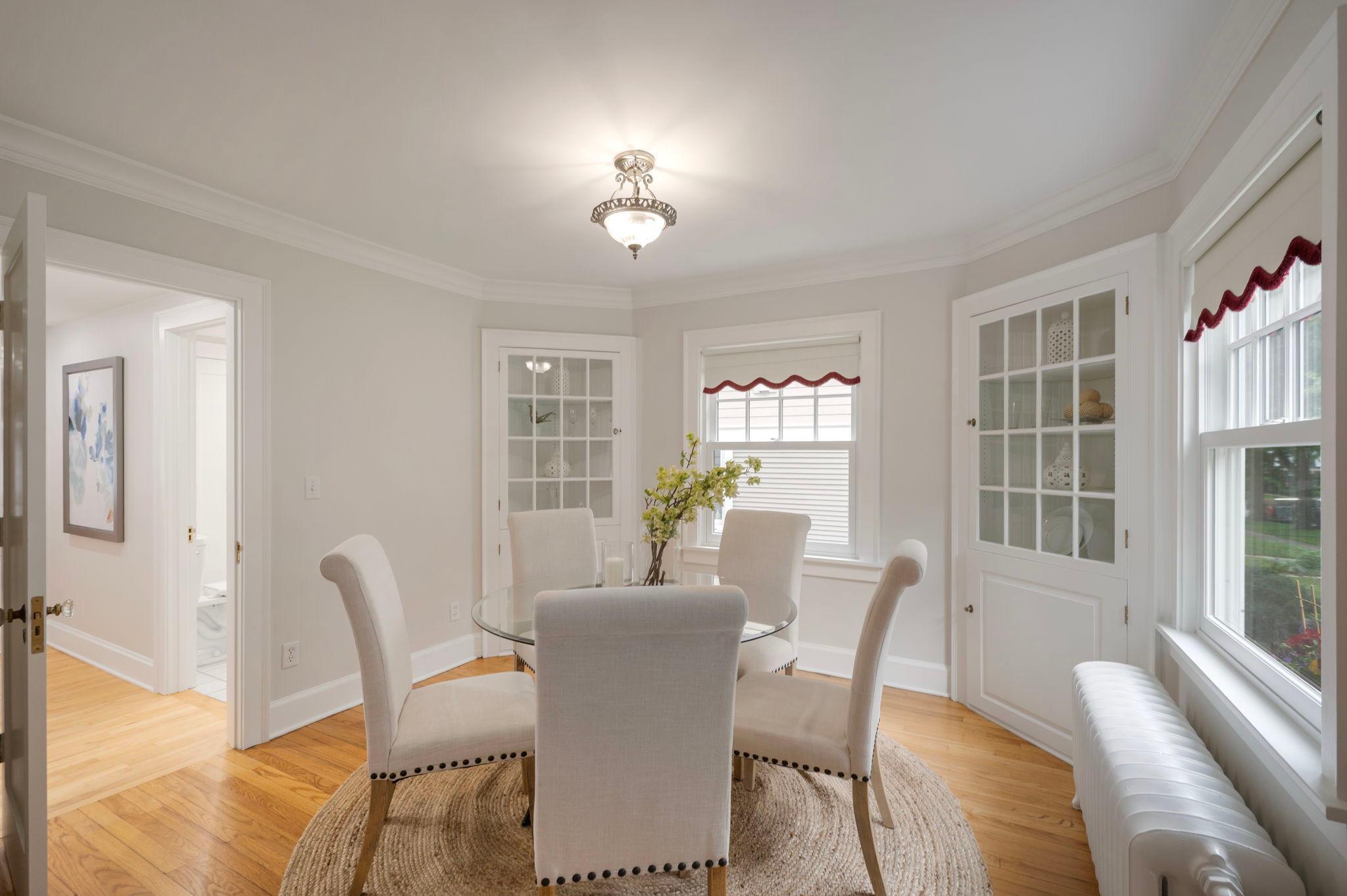 Saint Paul, Minnesota, 55105, United States, 4 Bedrooms Bedrooms, ,2 BathroomsBathrooms,Residential,For Sale,1919554