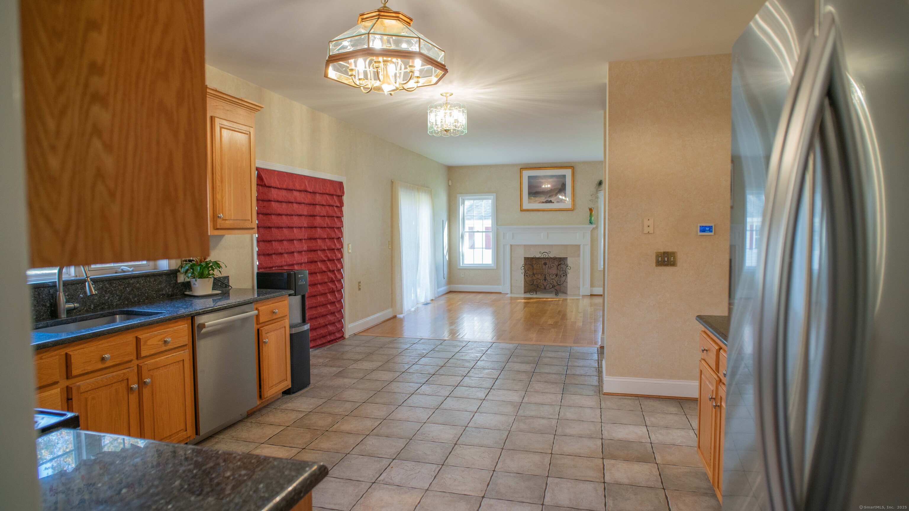 Tolland, Connecticut, 06084, United States, 4 Bedrooms Bedrooms, ,3 BathroomsBathrooms,Residential,For Sale,1989613