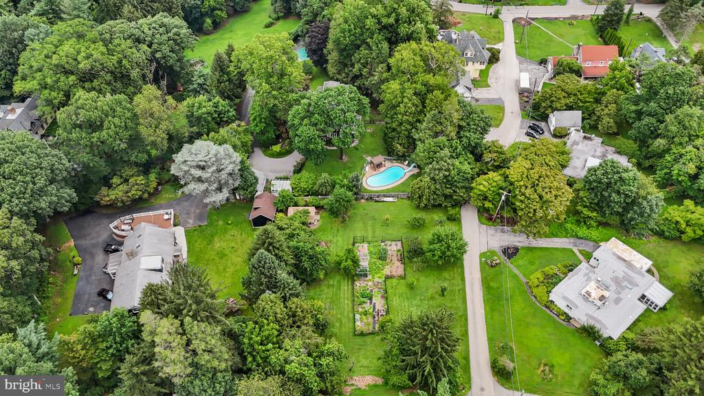 Lansdowne, Pennsylvania, 19050, United States, 5 Bedrooms Bedrooms, ,3 BathroomsBathrooms,Residential,For Sale,1926052