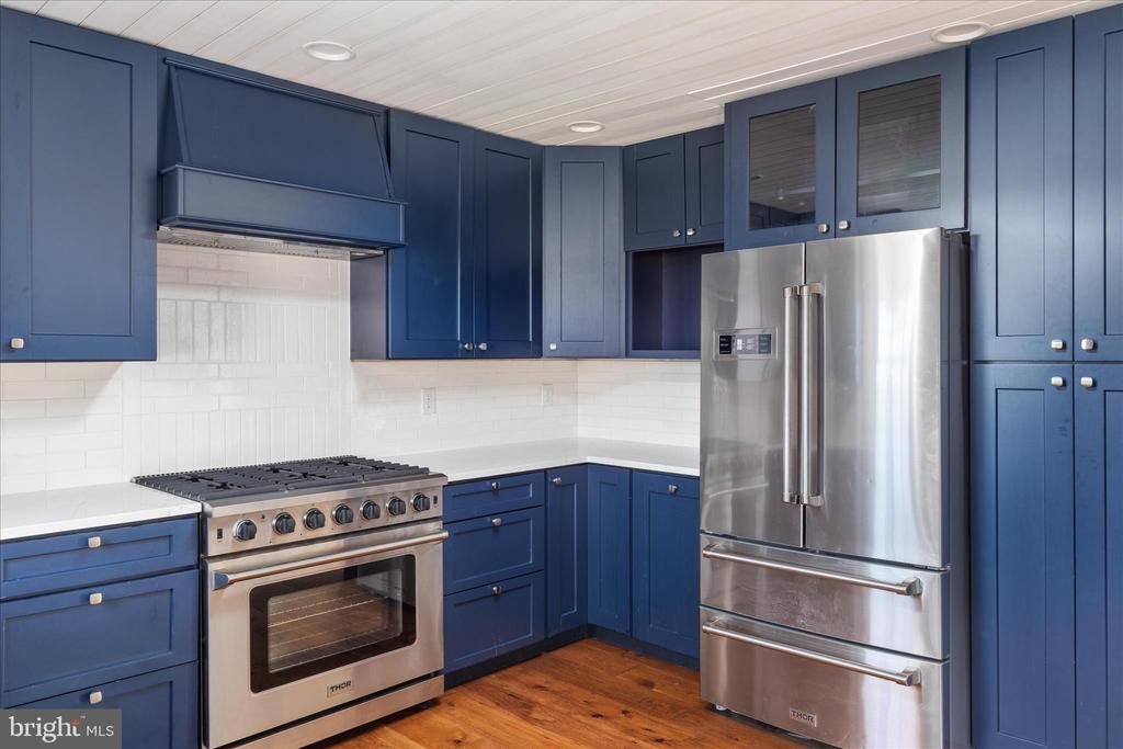 Winchester, Virginia, 22602, United States, 5 Bedrooms Bedrooms, ,5 BathroomsBathrooms,Residential,For Sale,2039774