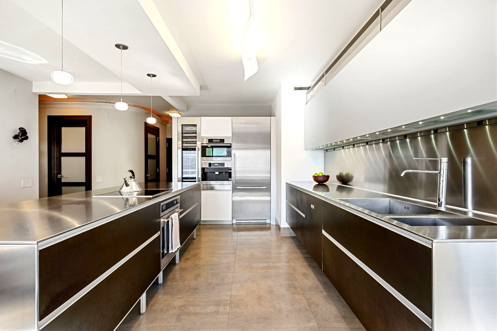 Chicago, Illinois, 60611, United States, 2 Bedrooms Bedrooms, ,3 BathroomsBathrooms,Residential,For Sale,1730203
