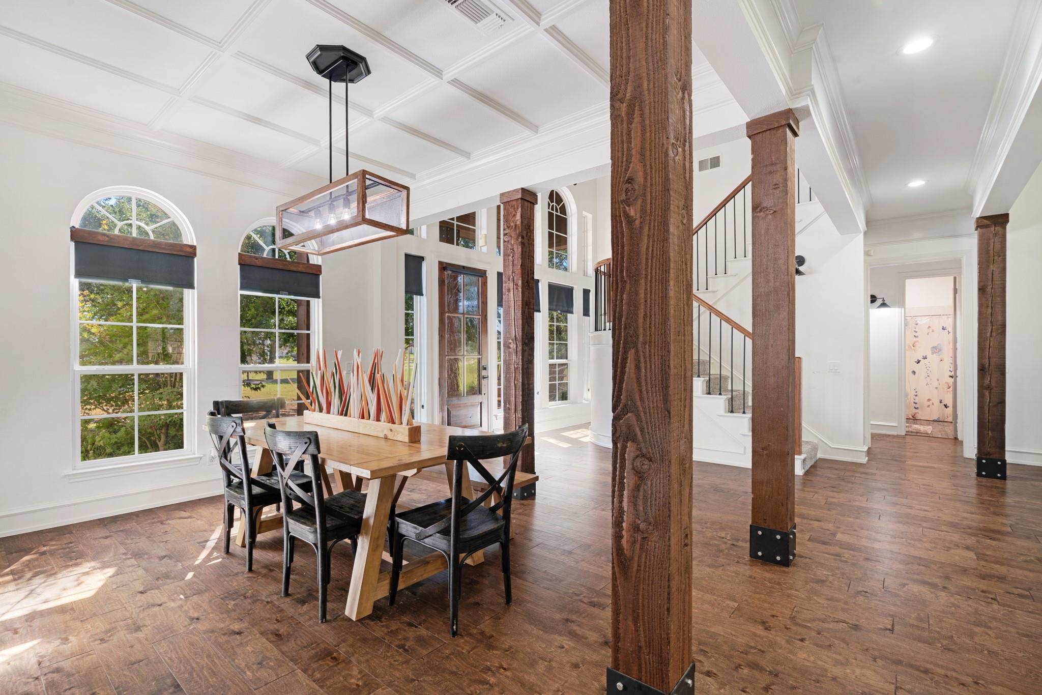 Paris, Texas, 75462, United States, 5 Bedrooms Bedrooms, ,4 BathroomsBathrooms,Residential,For Sale,1977755