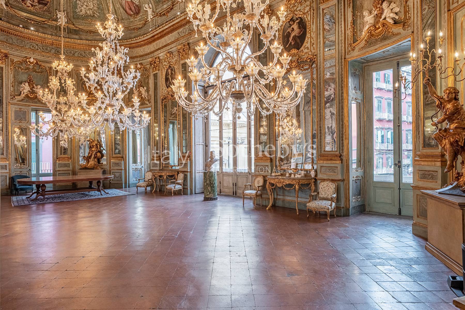  Monumental historic mansion in the heart of Naples - 物件實景