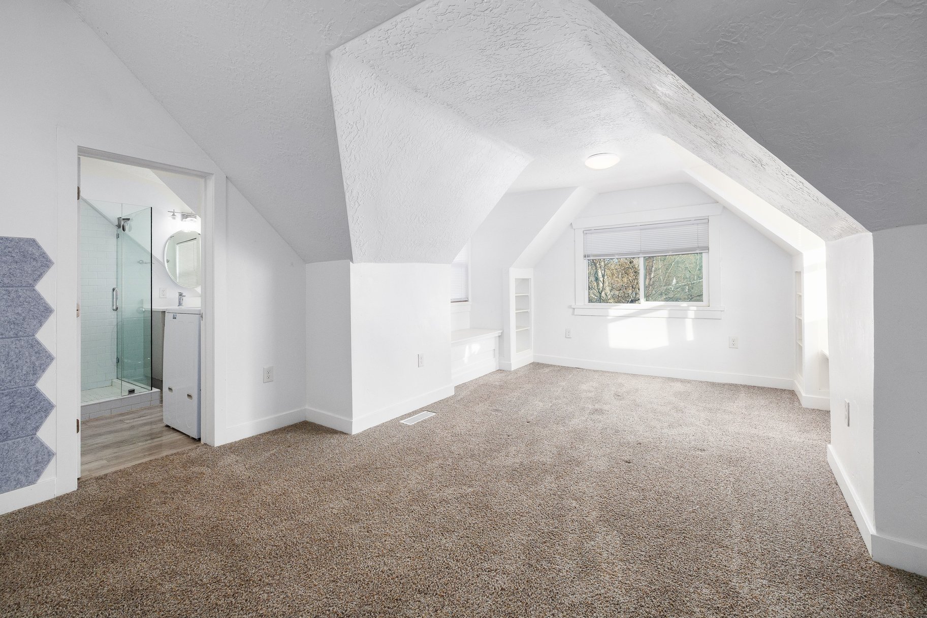  Turn-Key Liberty Park Fourplex  Strong & Consistent Rental Income - 物件實景