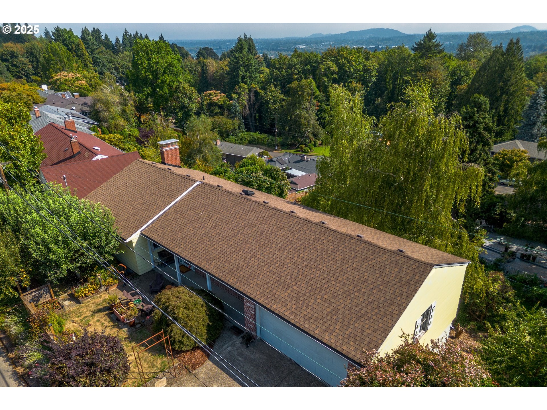 Portland, Oregon, 97219, United States, 4 Bedrooms Bedrooms, ,3 BathroomsBathrooms,Residential,For Sale,1985730