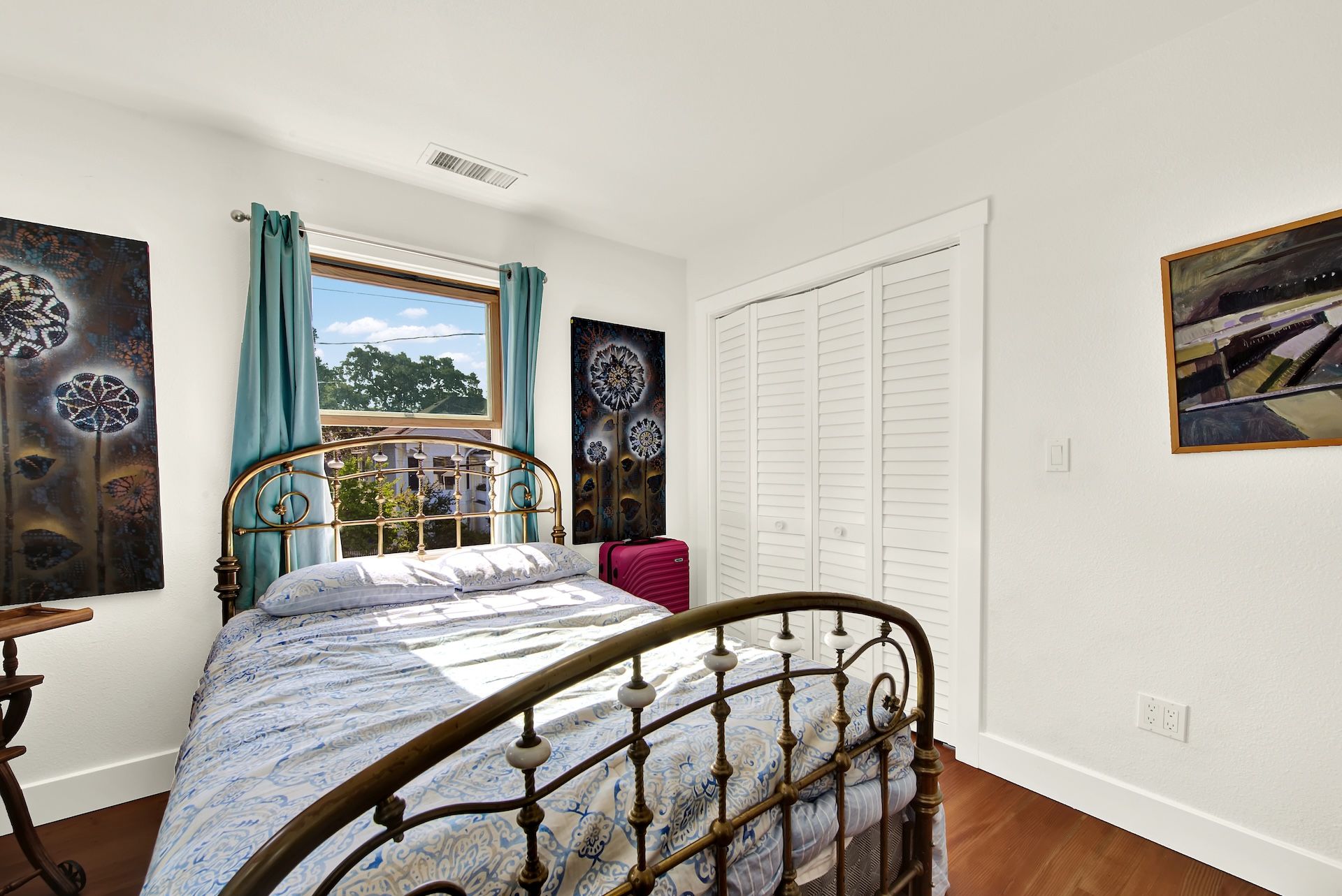  Remodeled Home with Timeless Character - 物件實景