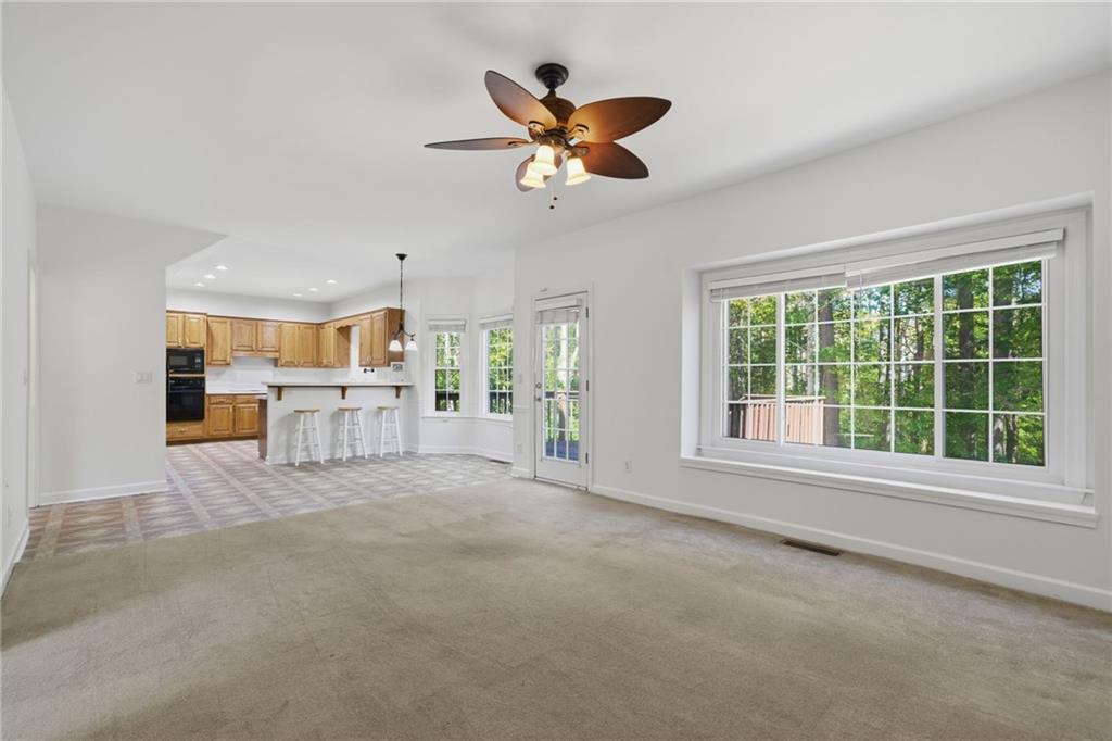 Suwanee, Georgia, 30024, United States, 4 Bedrooms Bedrooms, ,3 BathroomsBathrooms,Residential,For Sale,1979124