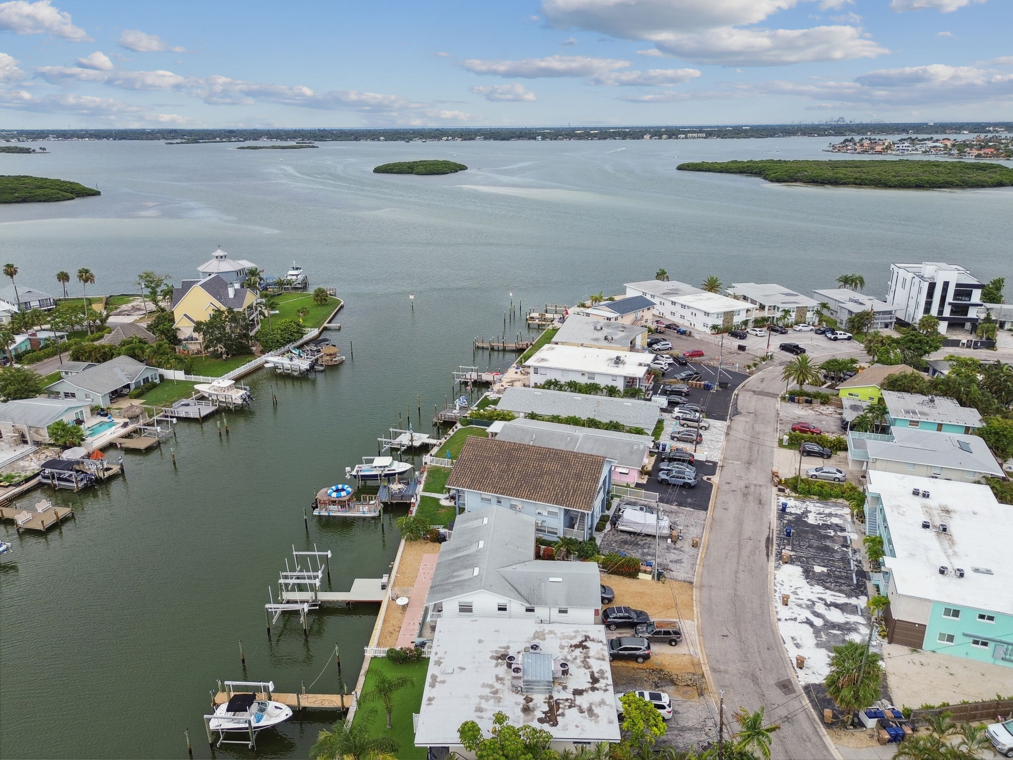 515 129th Ave E, Madeira Beach, Florida, 33708, United States, 4 Bedrooms Bedrooms, ,4 BathroomsBathrooms,Residential,For Sale,515 129th Ave E,1413375