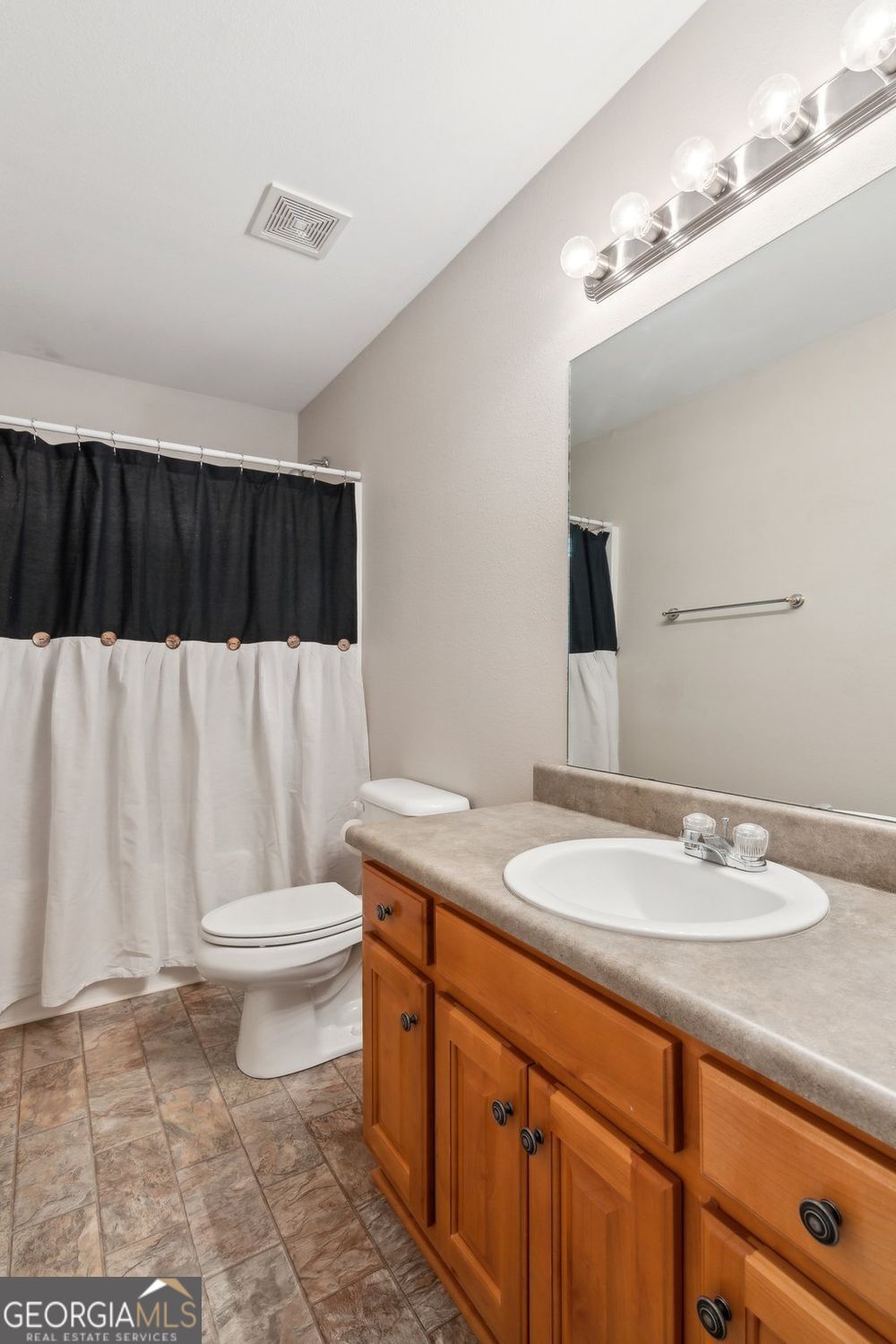 Blairsville, Georgia, 30512, United States, 4 Bedrooms Bedrooms, ,3 BathroomsBathrooms,Residential,For Sale,1858971