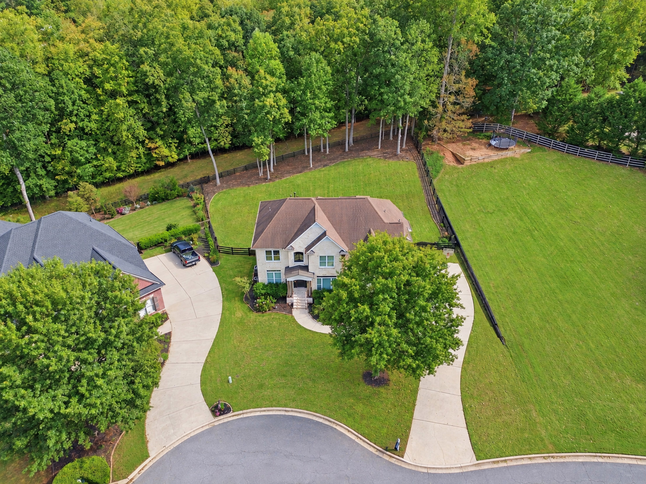  Beautifully Appointed Home in Sought-After Woodmont - 物件實景