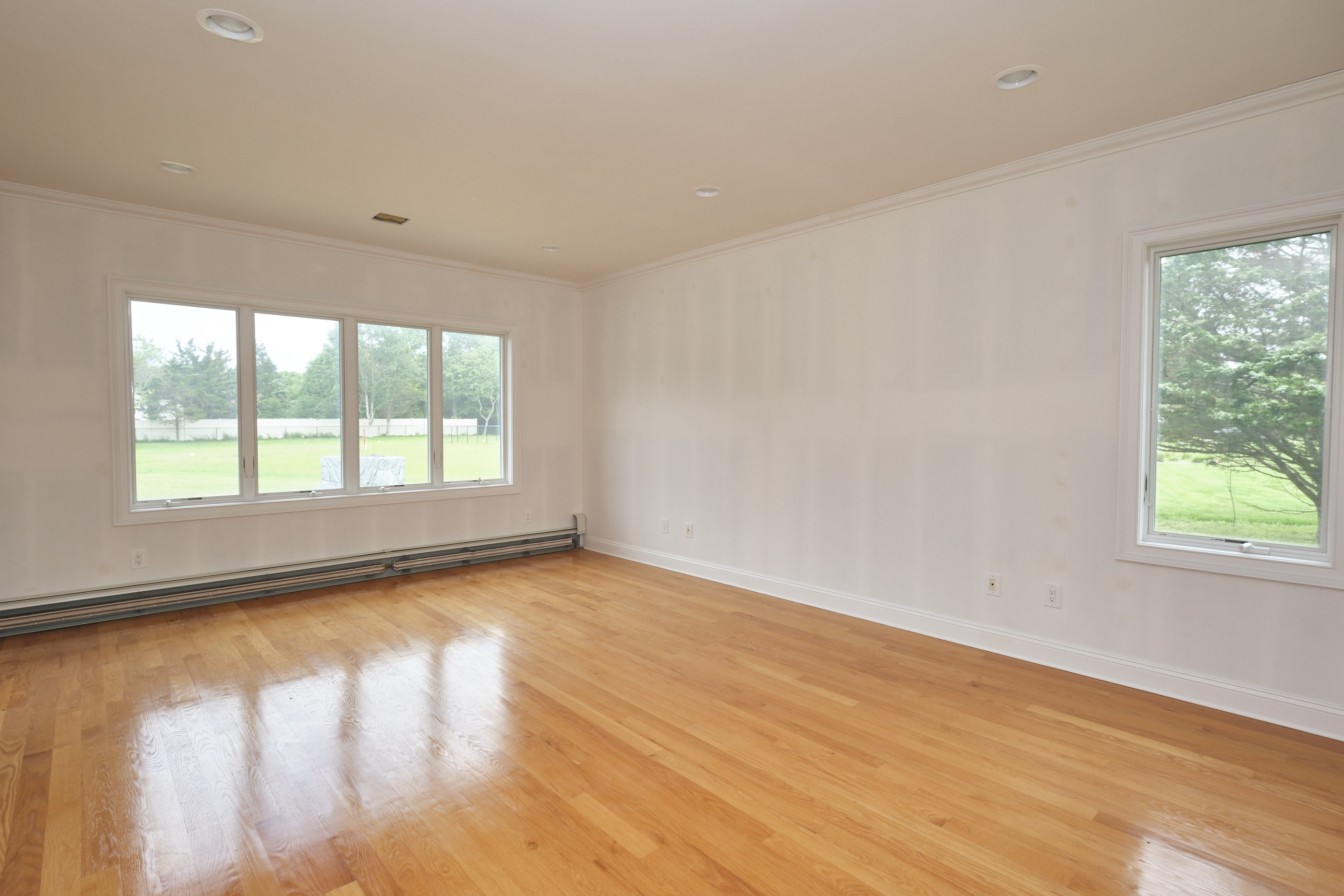 East Marion, New York, 11939, United States, 3 Bedrooms Bedrooms, ,3 BathroomsBathrooms,Residential,For Sale,1895057