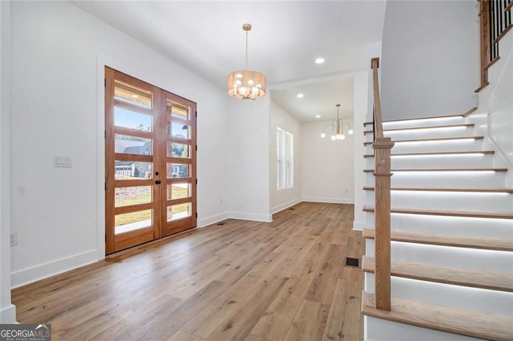 Dawsonville, Georgia, 30534, United States, 5 Bedrooms Bedrooms, ,7 BathroomsBathrooms,Residential,For Sale,1952234