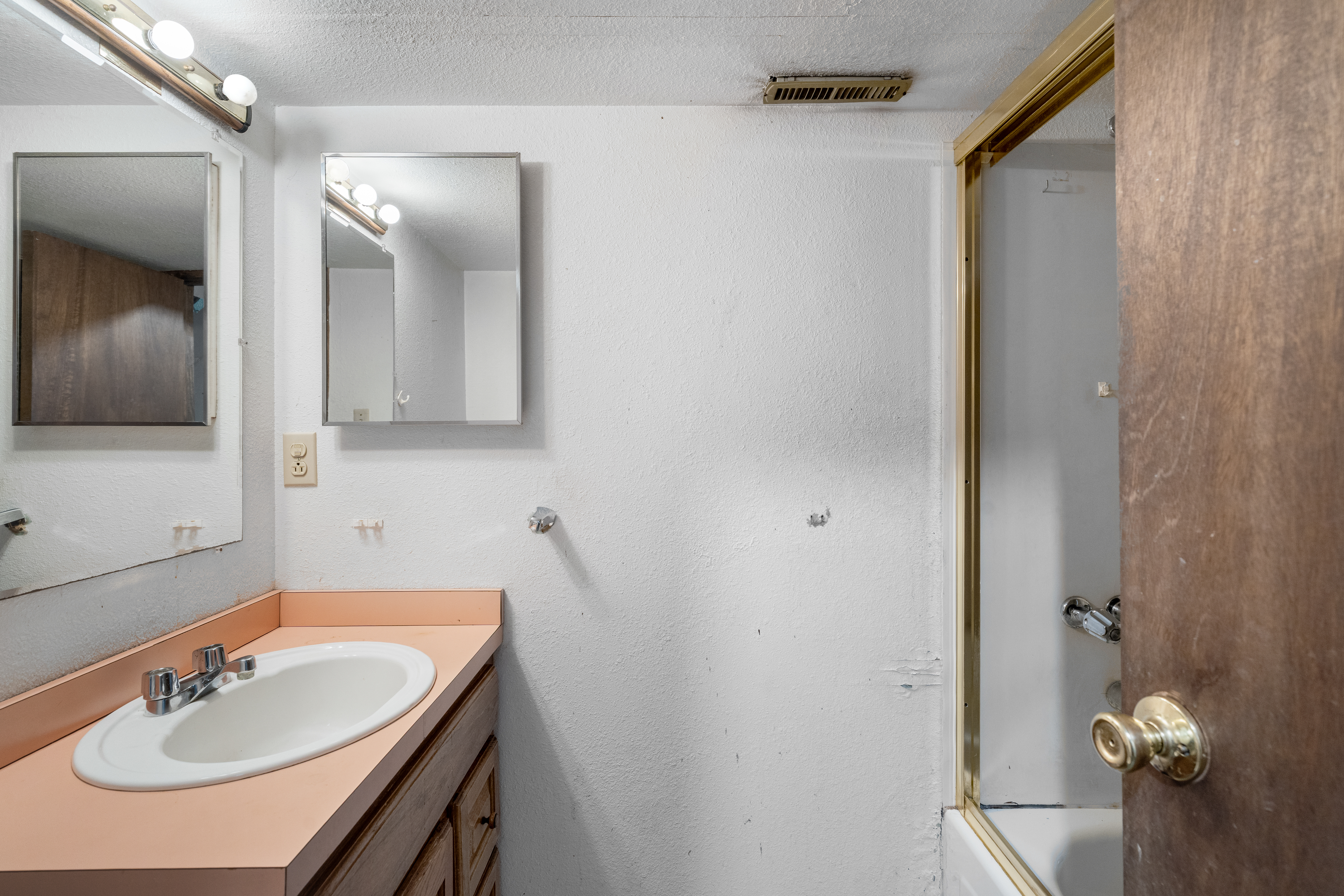  Westchester Townhome with Finished Basement - 物件實景