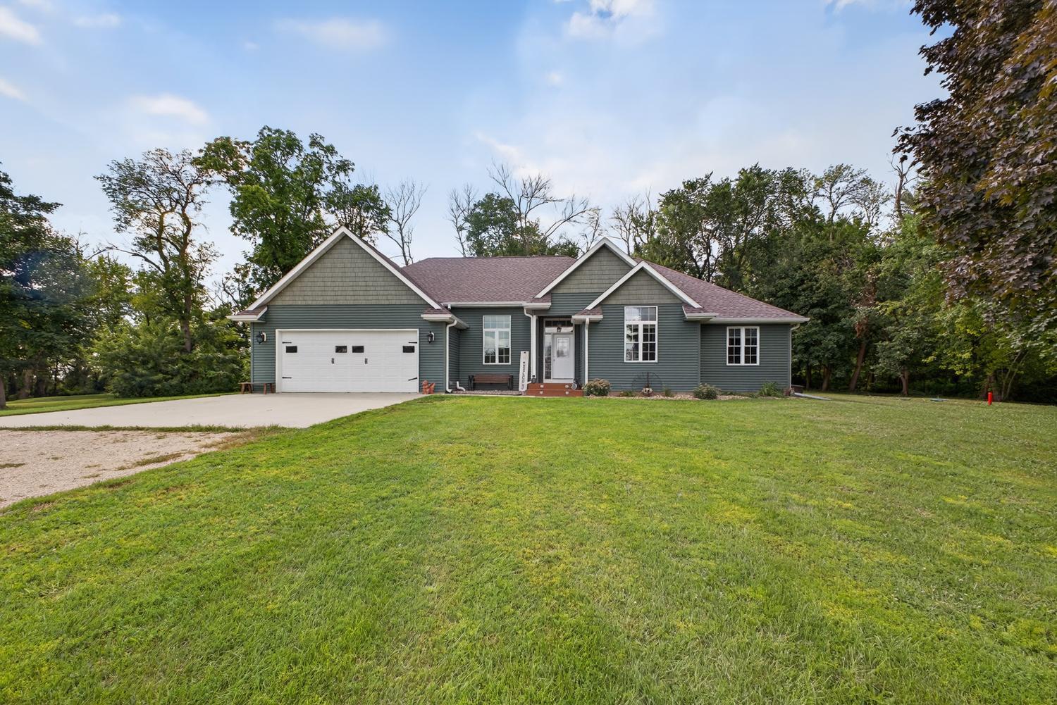 Udolpho Twp, Minnesota, 55917, United States, 5 Bedrooms Bedrooms, ,3 BathroomsBathrooms,Residential,For Sale,1940974