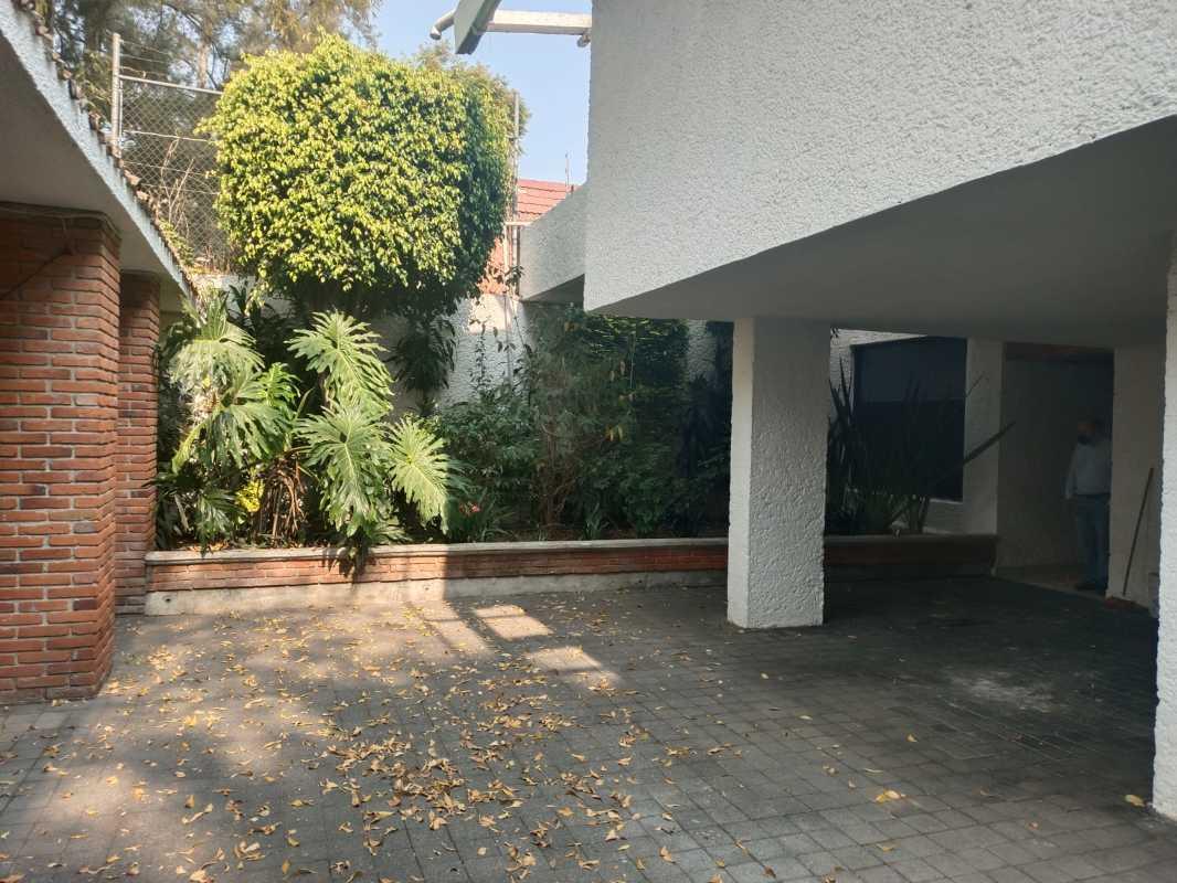 Bosques de Moctezuma, Huixquilucan, Estado de México, 52784, Mexico, 3 Bedrooms Bedrooms, ,5 BathroomsBathrooms,Residential,For Sale,Bosques de Moctezuma,1442353