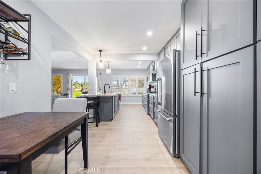 Lompoc, California, 93436, United States, 2 Bedrooms Bedrooms, ,3 BathroomsBathrooms,Residential,For Sale,1998544