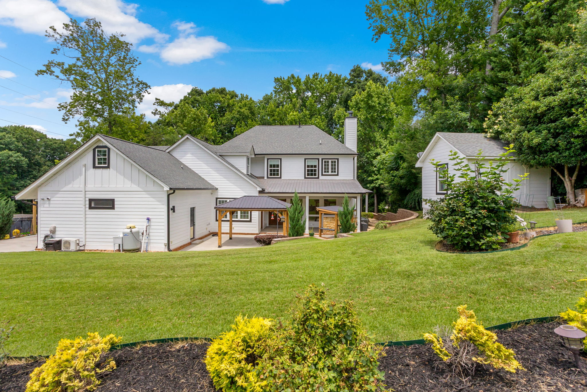  204 Crestwood Drive, Greenville, SC 29609 - 物件實景