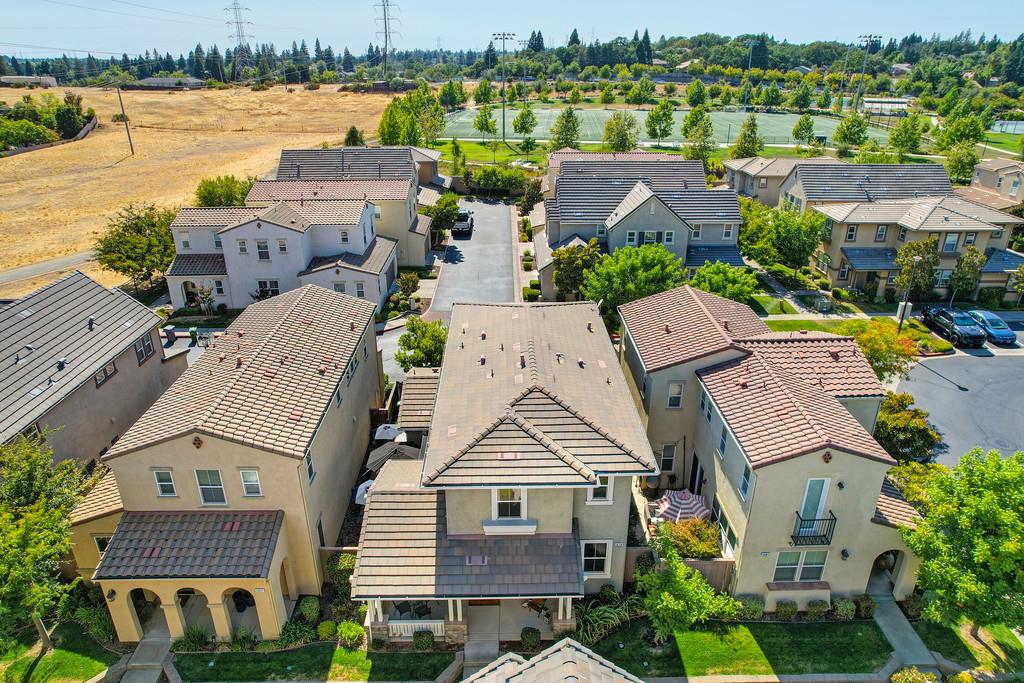 Folsom, California, 95630, United States, 2 Bedrooms Bedrooms, ,3 BathroomsBathrooms,Residential,For Sale,1917573