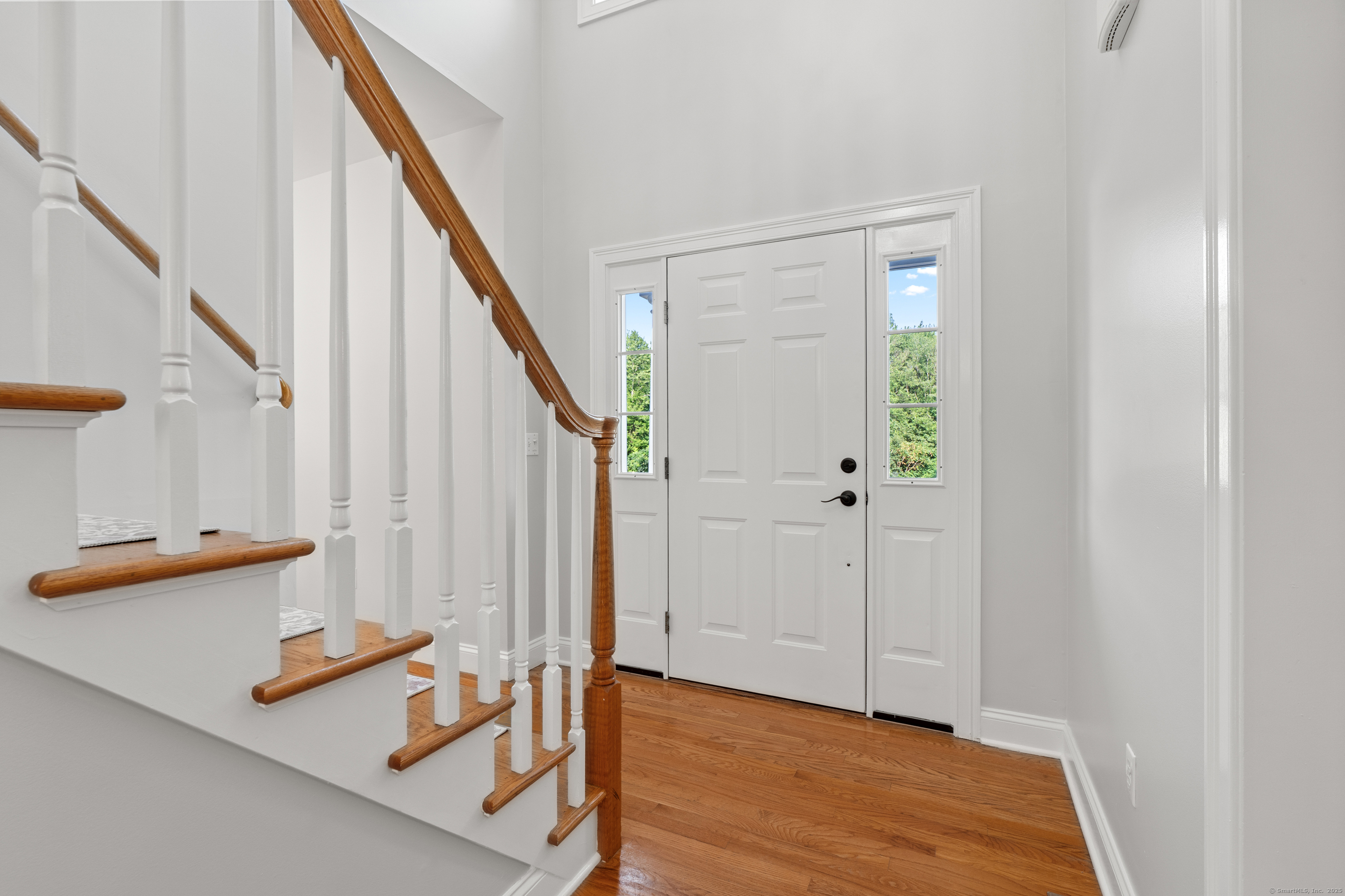 Manchester, Connecticut, 06040, United States, 4 Bedrooms Bedrooms, ,3 BathroomsBathrooms,Residential,For Sale,1919833