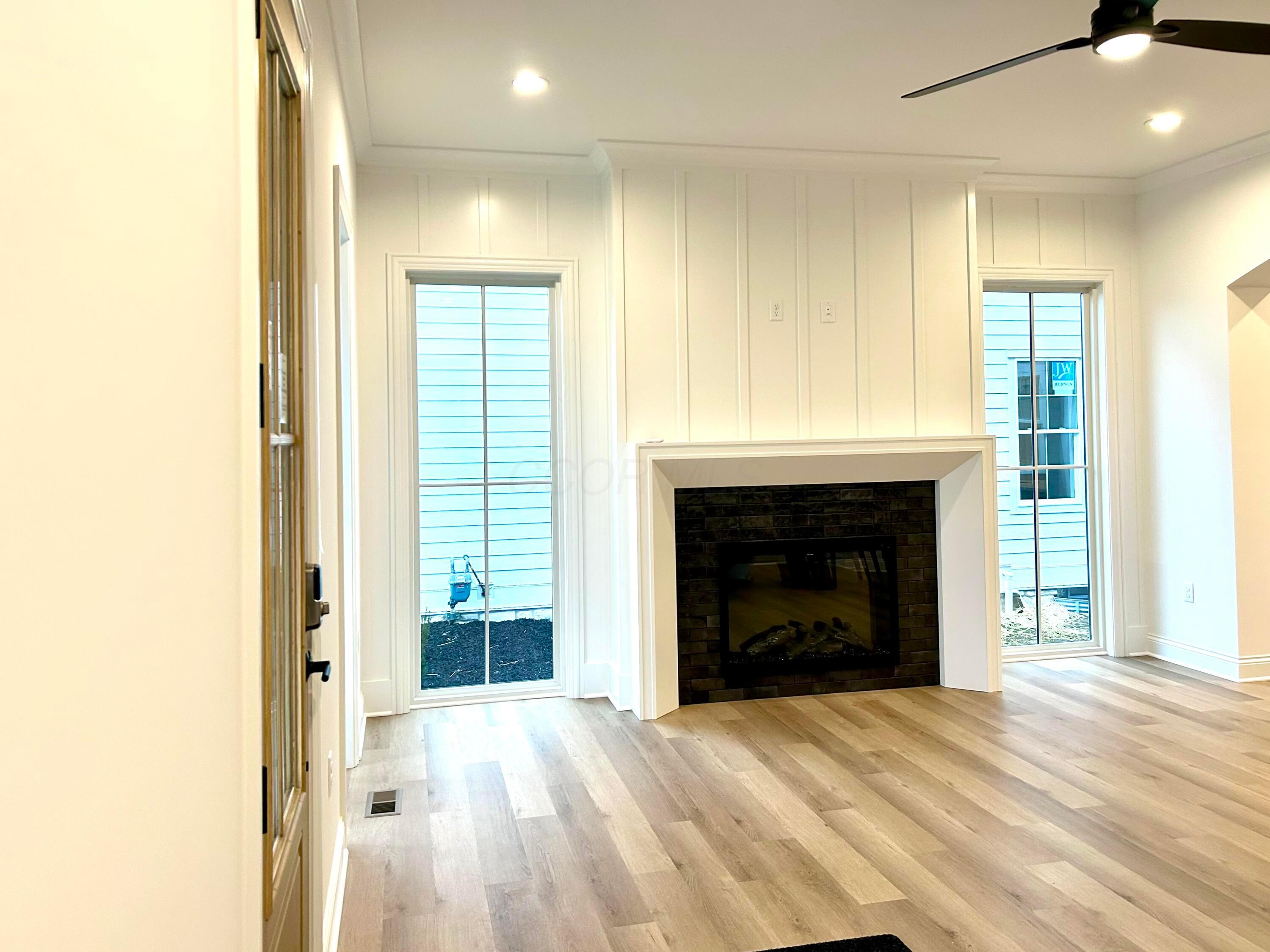 Lewis Center, Ohio, 43035, United States, 4 Bedrooms Bedrooms, ,4 BathroomsBathrooms,Residential,For Sale,1982744