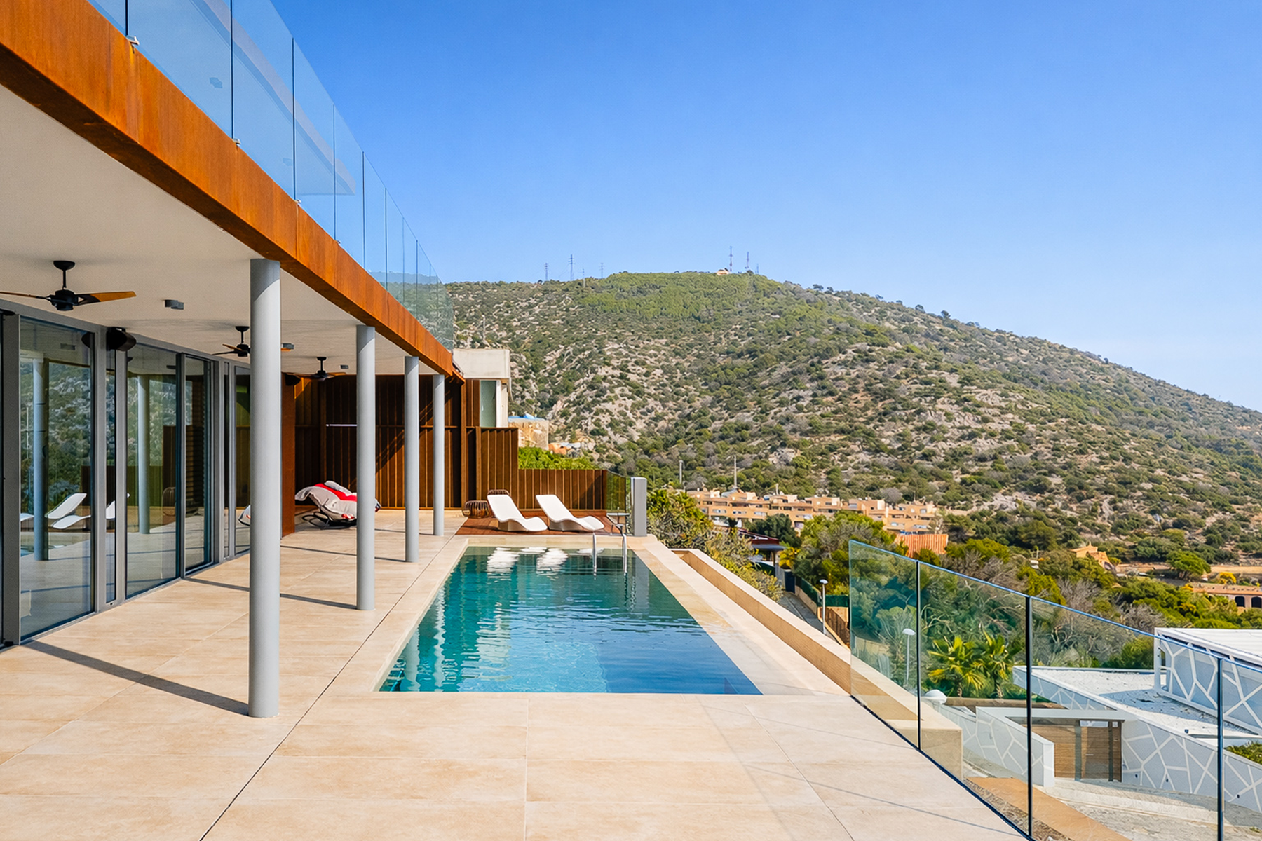  Exclusive luxury villa with panoramic sea views in Garraf - 物件實景