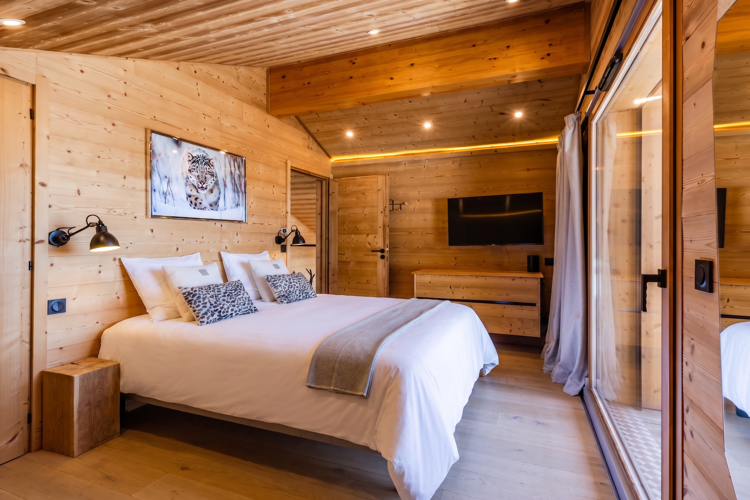  Chalet Rock - Right  at the foot of the slopes and in the heart of the Alpe d