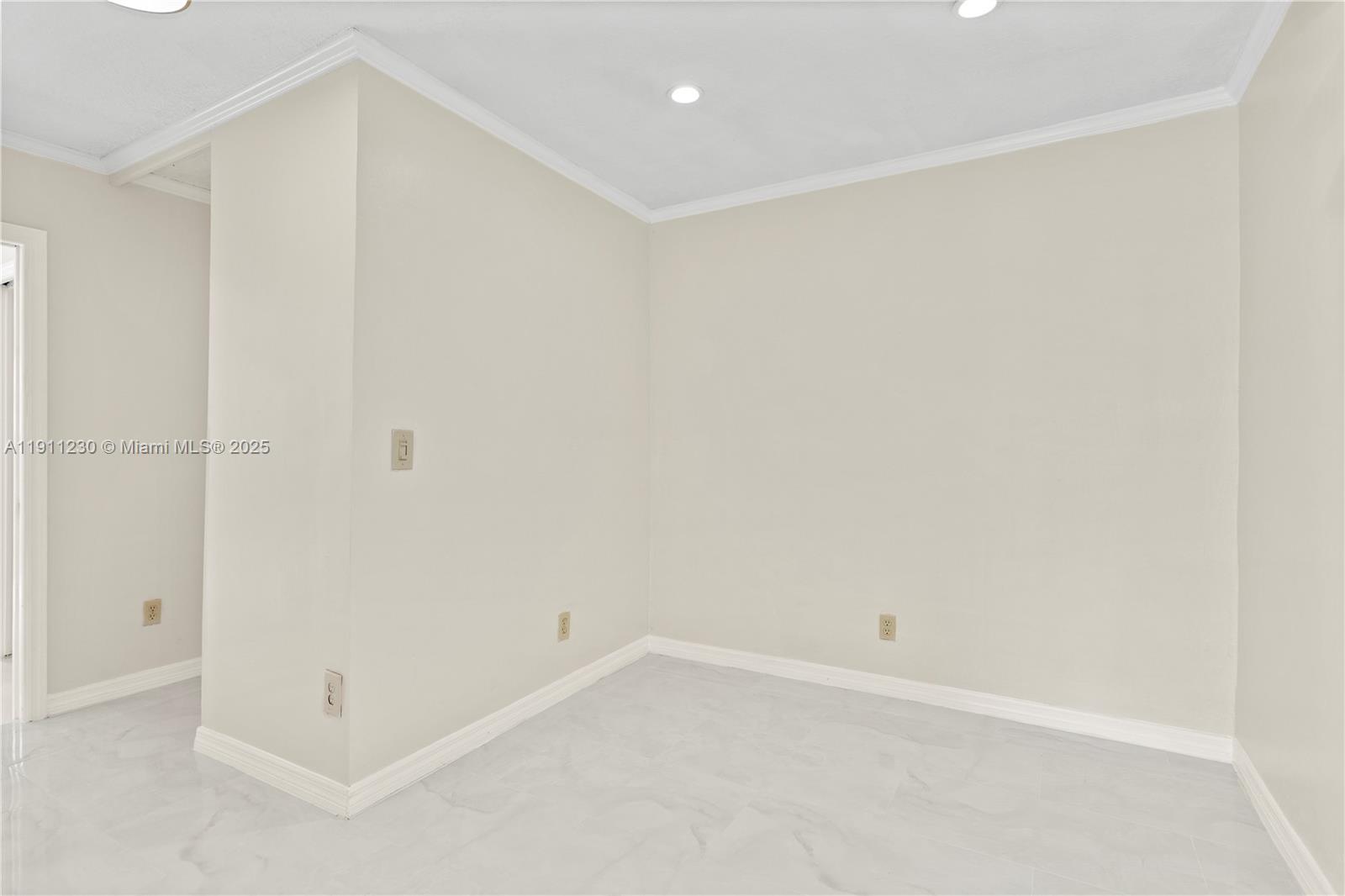 Davie, Florida, 33325, United States, 4 Bedrooms Bedrooms, ,3 BathroomsBathrooms,Residential,For Sale,1990882