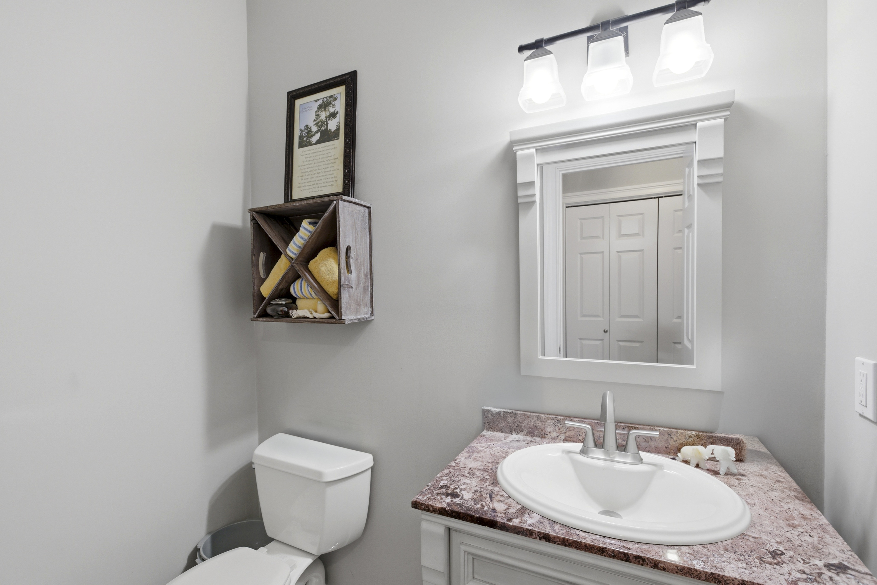  103 Pine Street, Port Jefferson Station, NY, 11776 - 物件實景