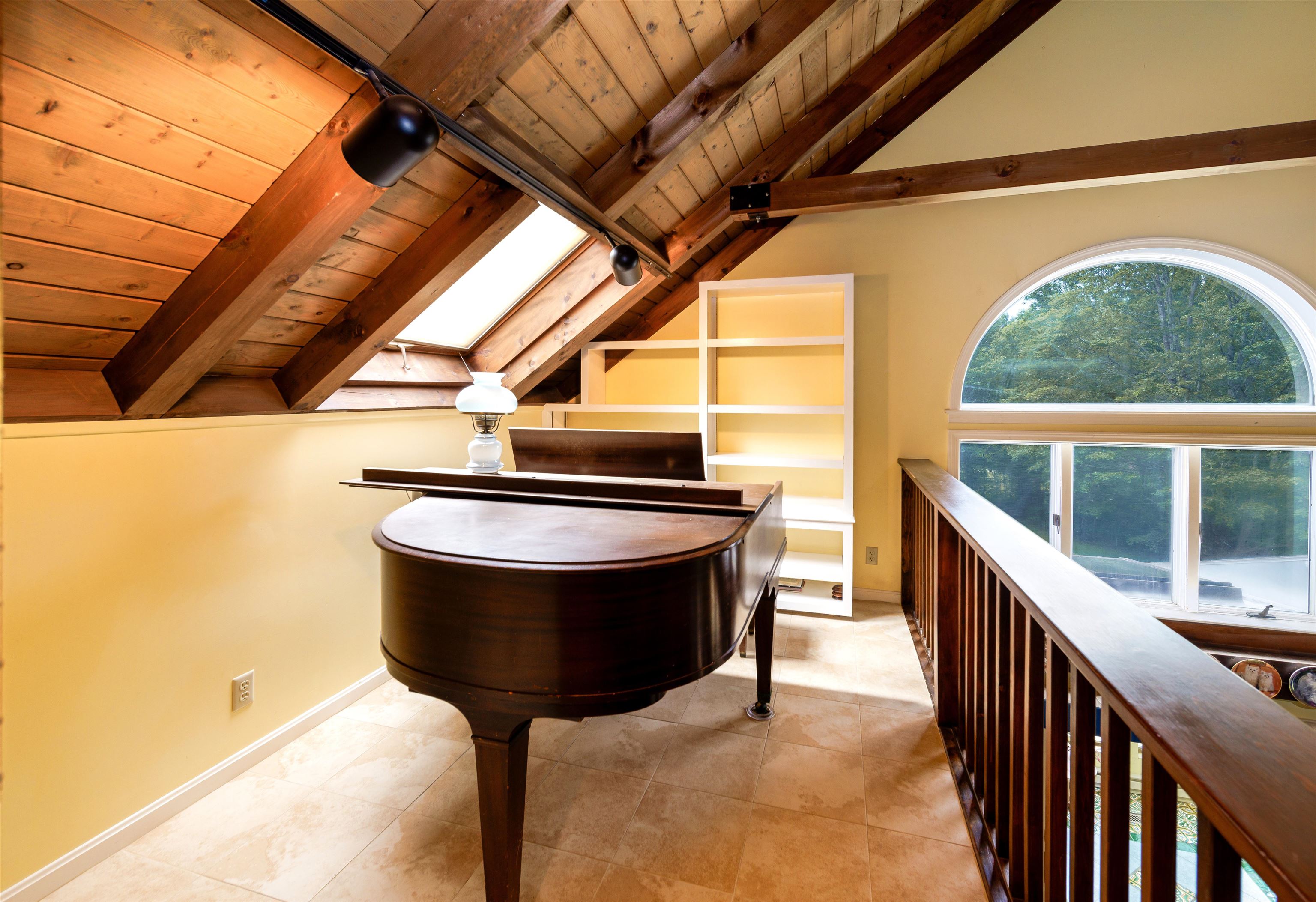 Newport, New Hampshire, 03773, United States, 4 Bedrooms Bedrooms, ,2 BathroomsBathrooms,Residential,For Sale,1891399