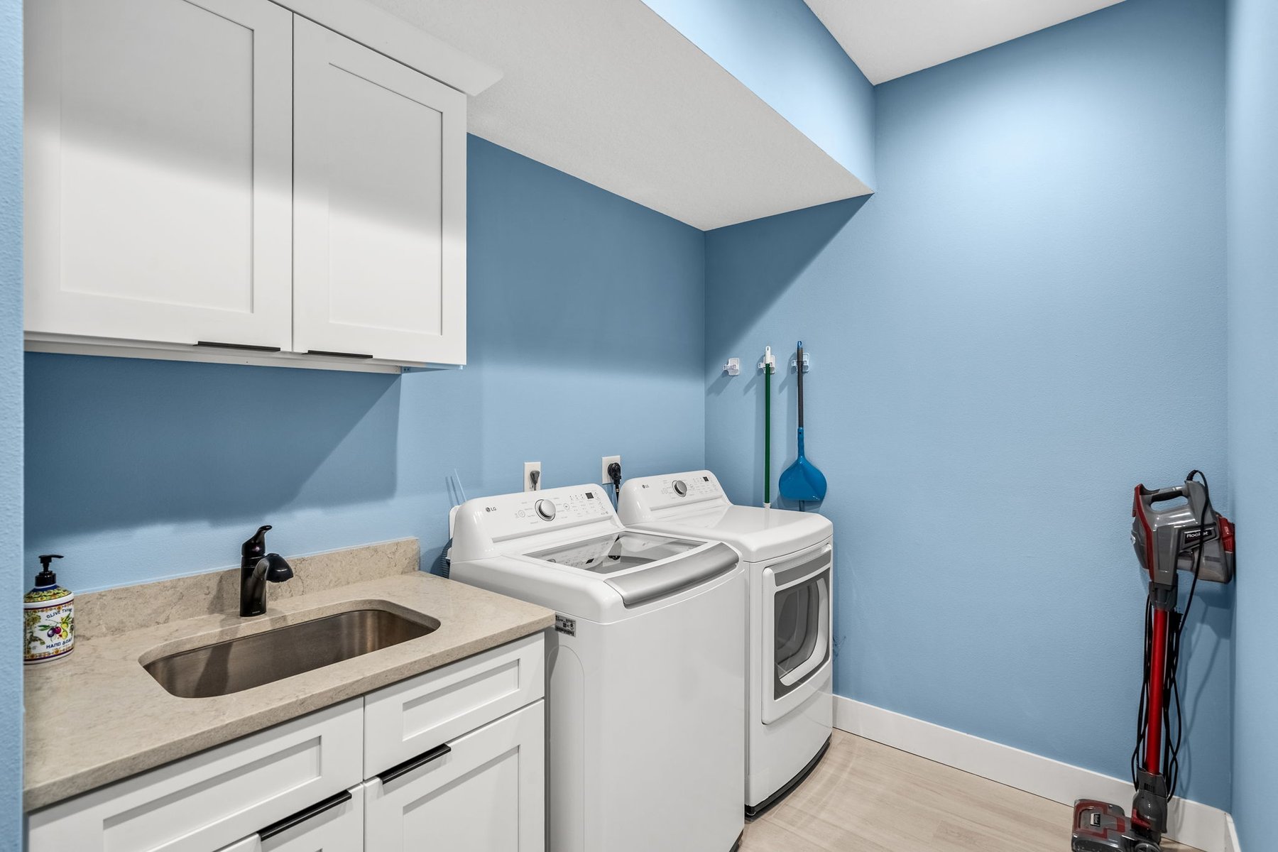  223 6th Avenue, Indialantic, FL, 32903 - 物件實景